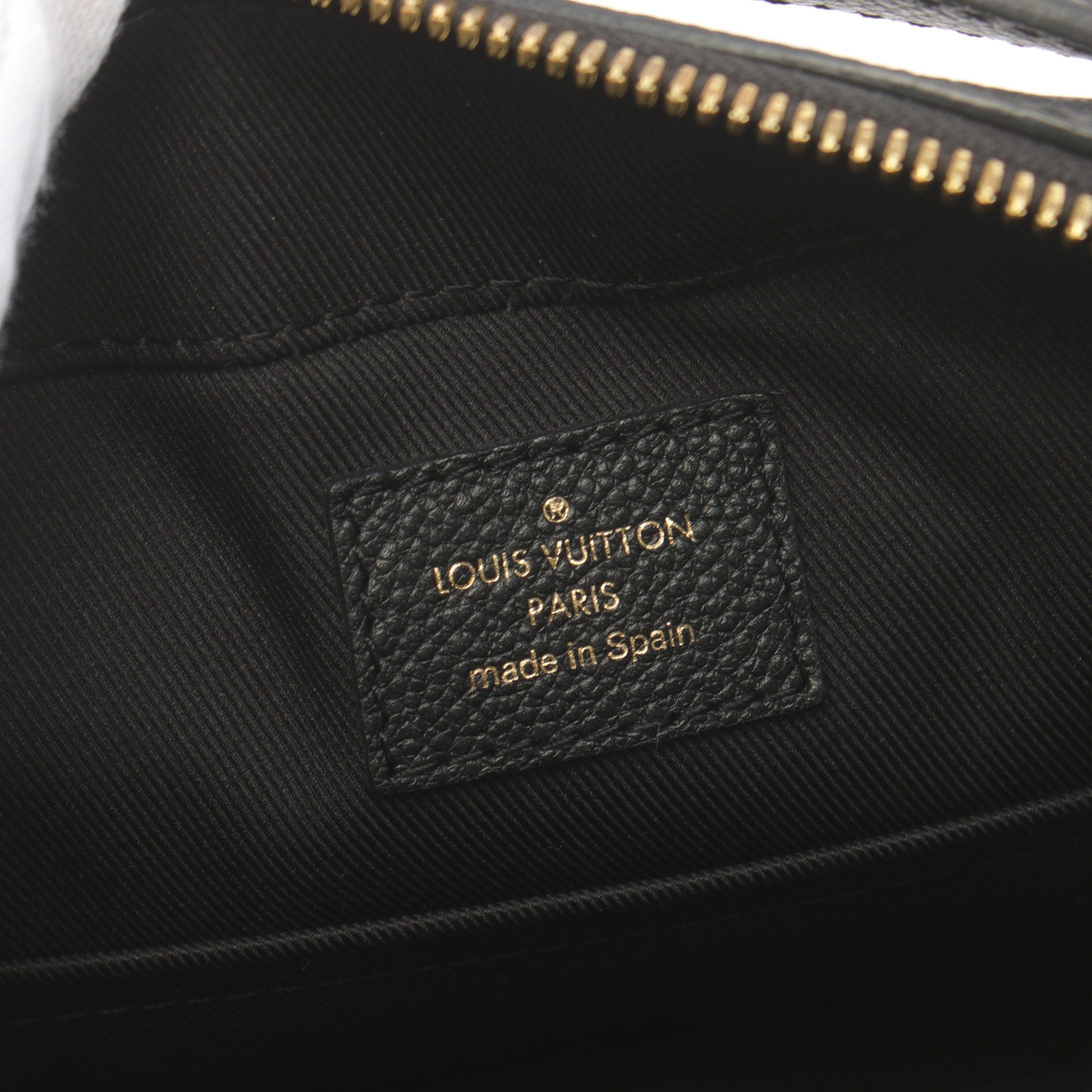 Louis Vuitton Louis Vuitton Saintonge Monogram Empreinte Noir Shoulder Bag Leather Black Size ONE SIZE - 4 Thumbnail