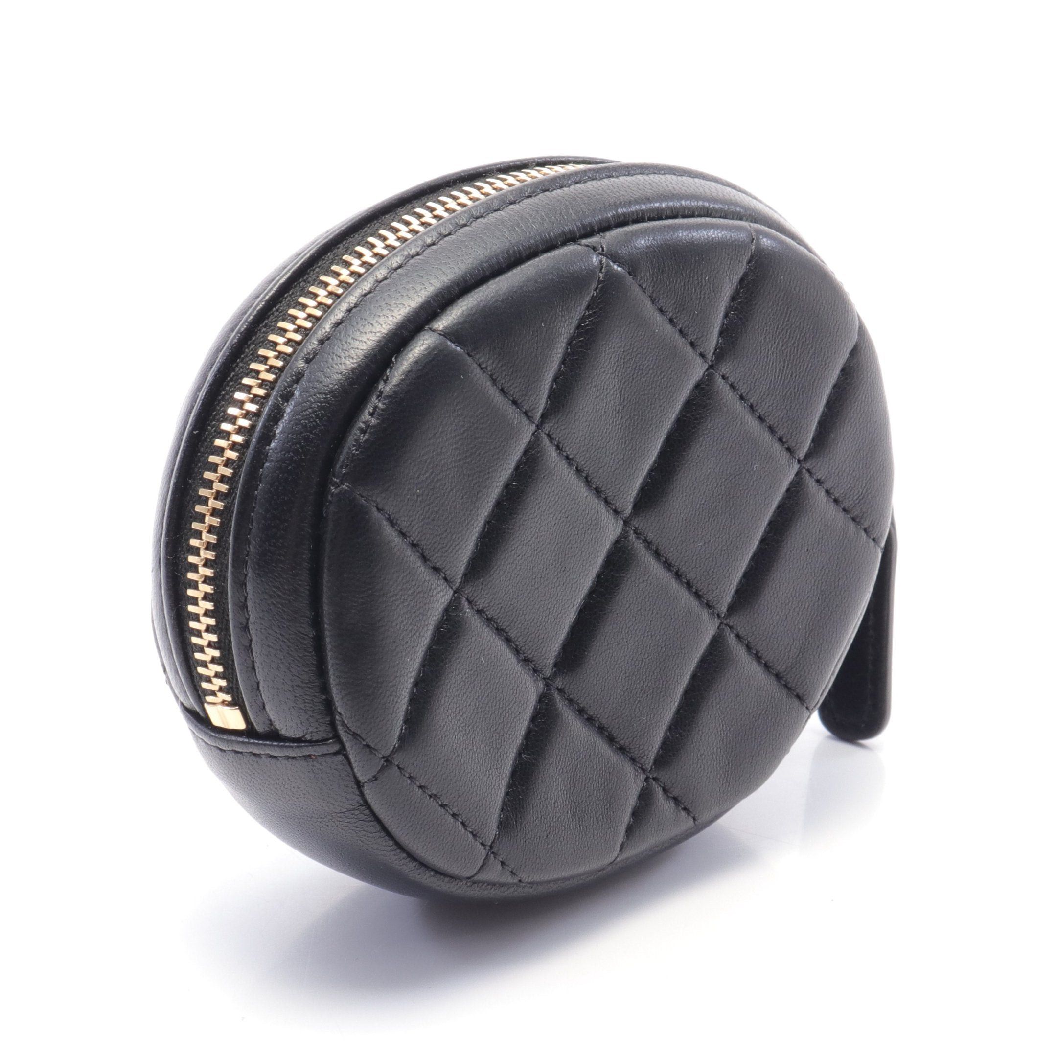 Chanel Chanel Matelasse Pouch Lambskin Black Gold Hardware Size ONE SIZE - 2 Thumbnail