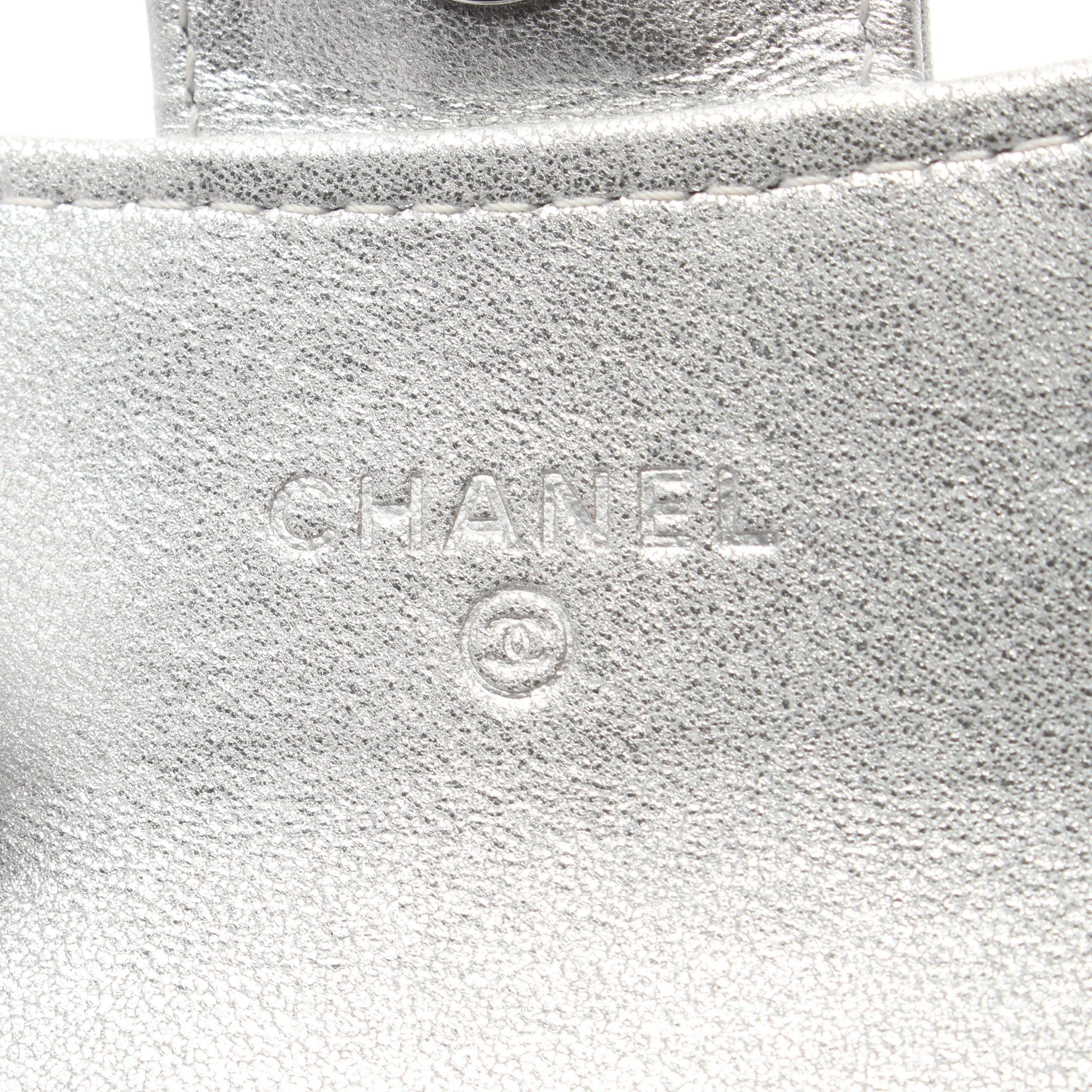 Chanel Chanel Matelasse Mini Chain Wallet Leather Silver Hardware Size ONE SIZE - 4 Thumbnail