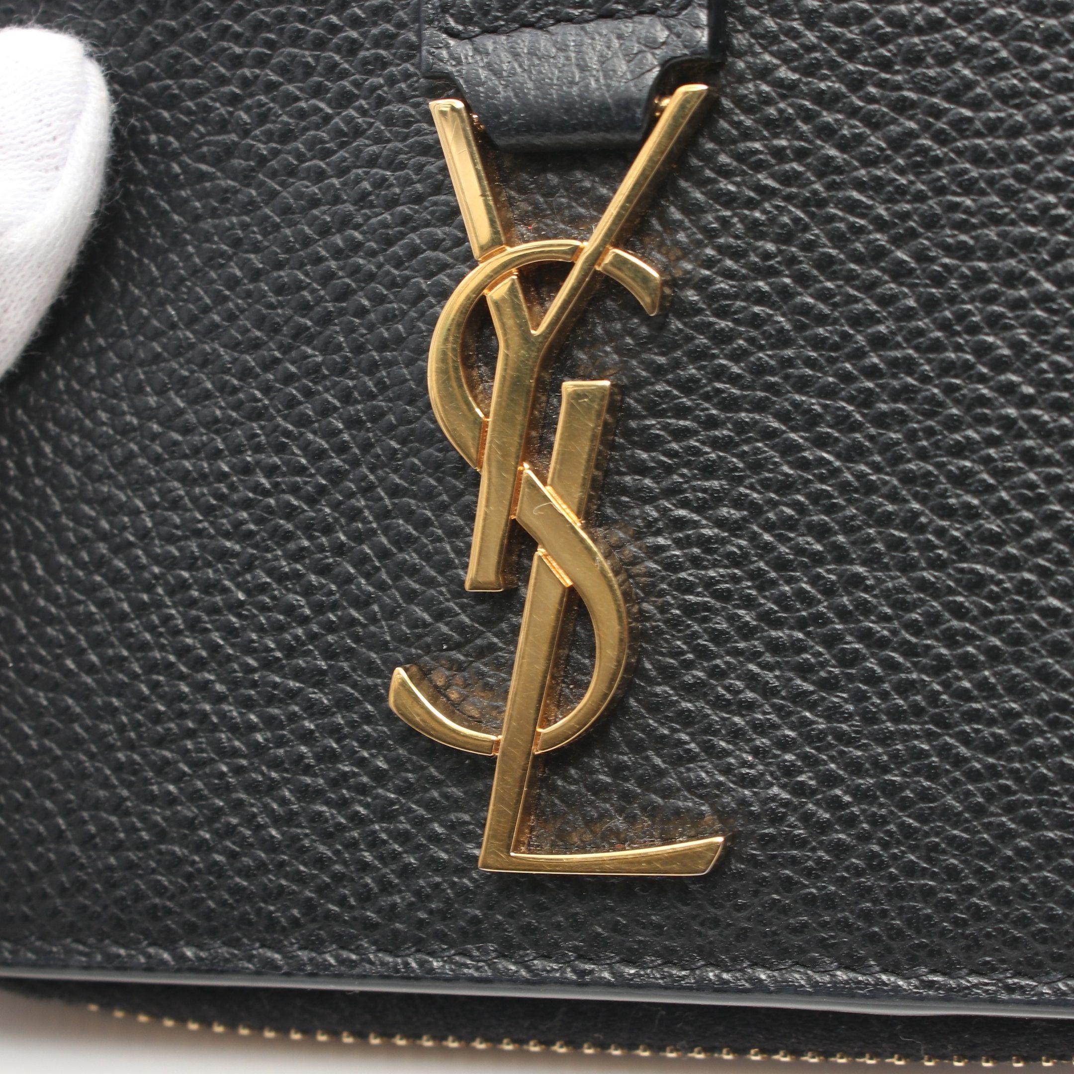 Yves Saint Laurent Yves Saint Laurent Ysl Line Bi-Fold Wallet Leather Black Size ONE SIZE - 8 Thumbnail