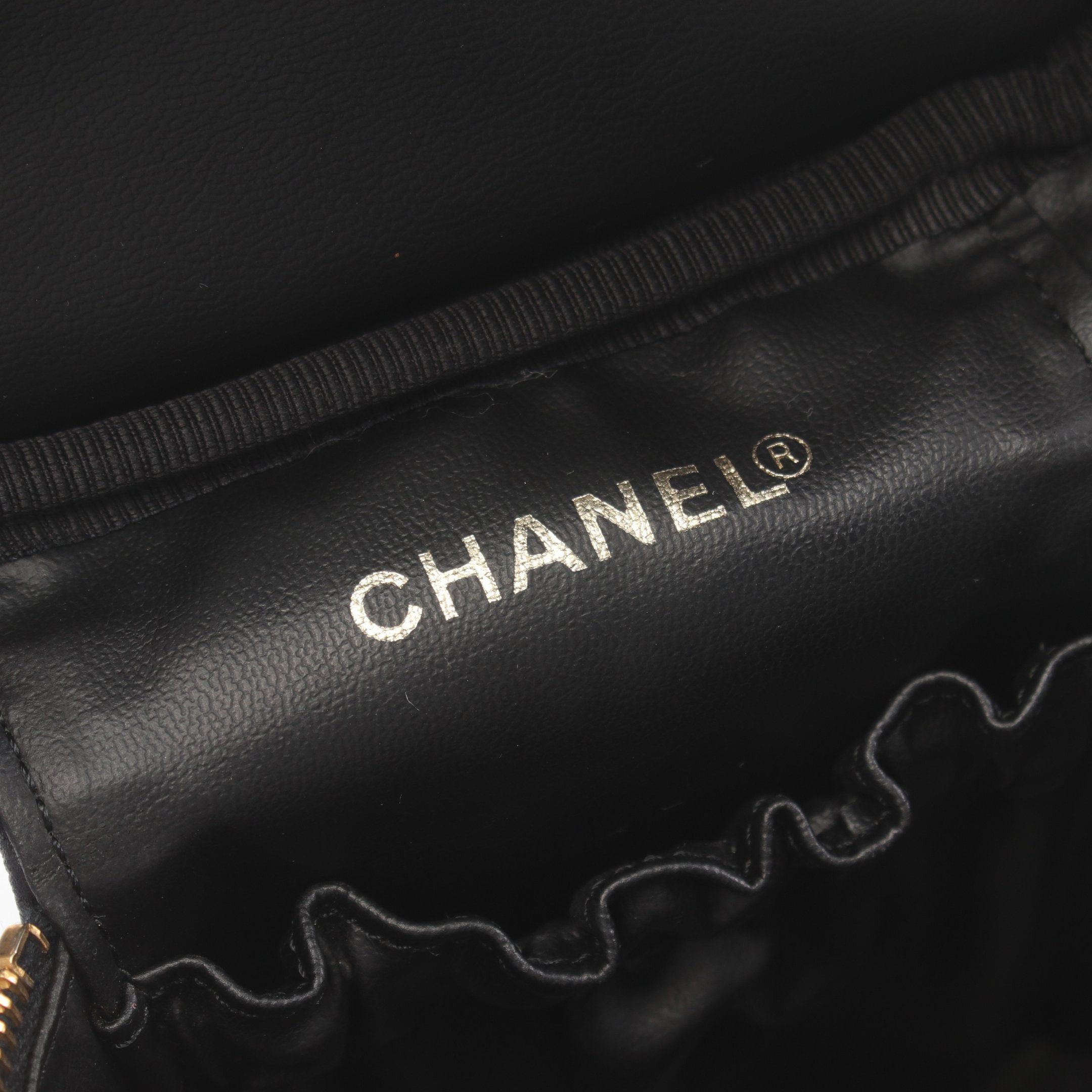 Chanel Chanel Coco Mark Handbag Vanity Bag Caviar Skin Black Gold Hardware Size ONE SIZE - 4 Thumbnail