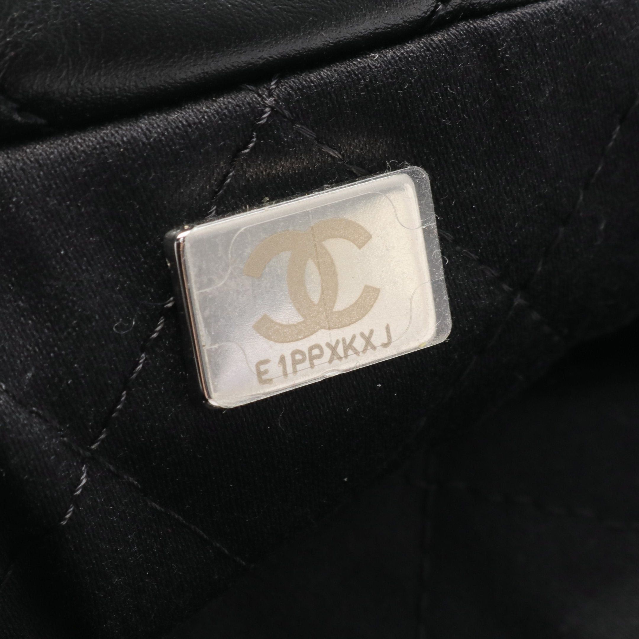 Chanel Chanel Chanel 22 Chain Shoulder Bag Tote Leather Black Silver Hardware Size ONE SIZE - 5 Thumbnail
