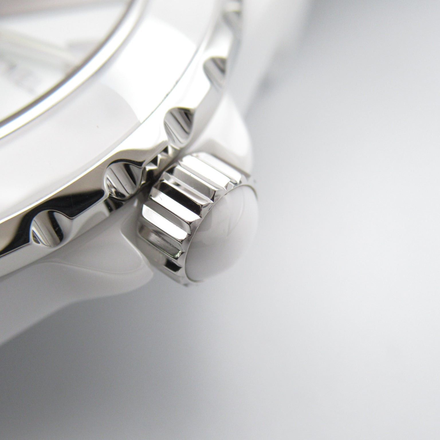 Chanel Chanel J12 Untitled Mens Watch Automatic Winding Ceramic White Size ONE SIZE - 7 Thumbnail