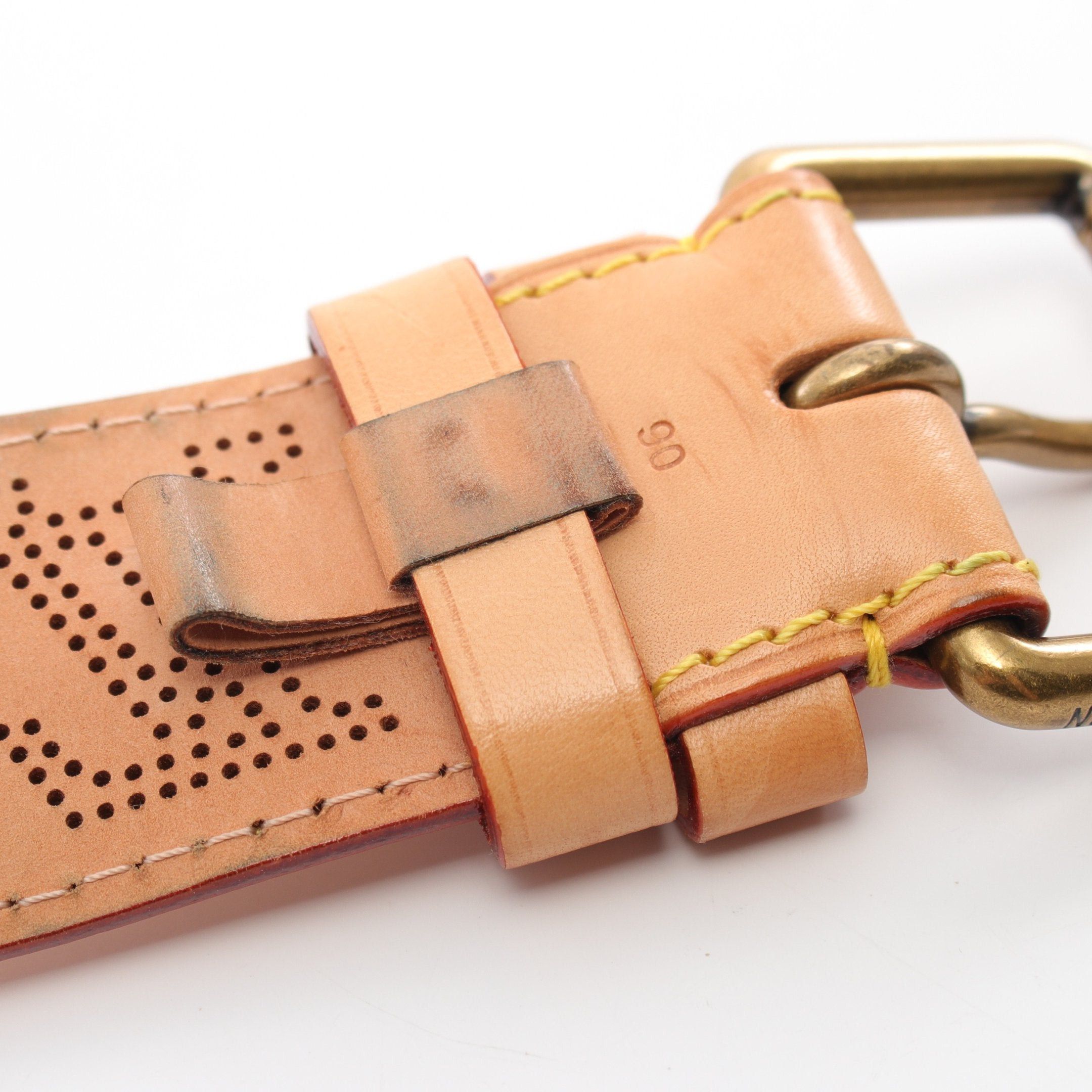 Louis Vuitton Louis Vuitton Ceinture Perfo Monogram Mahina Belt Leather Beige Size ONE SIZE - 9 Thumbnail