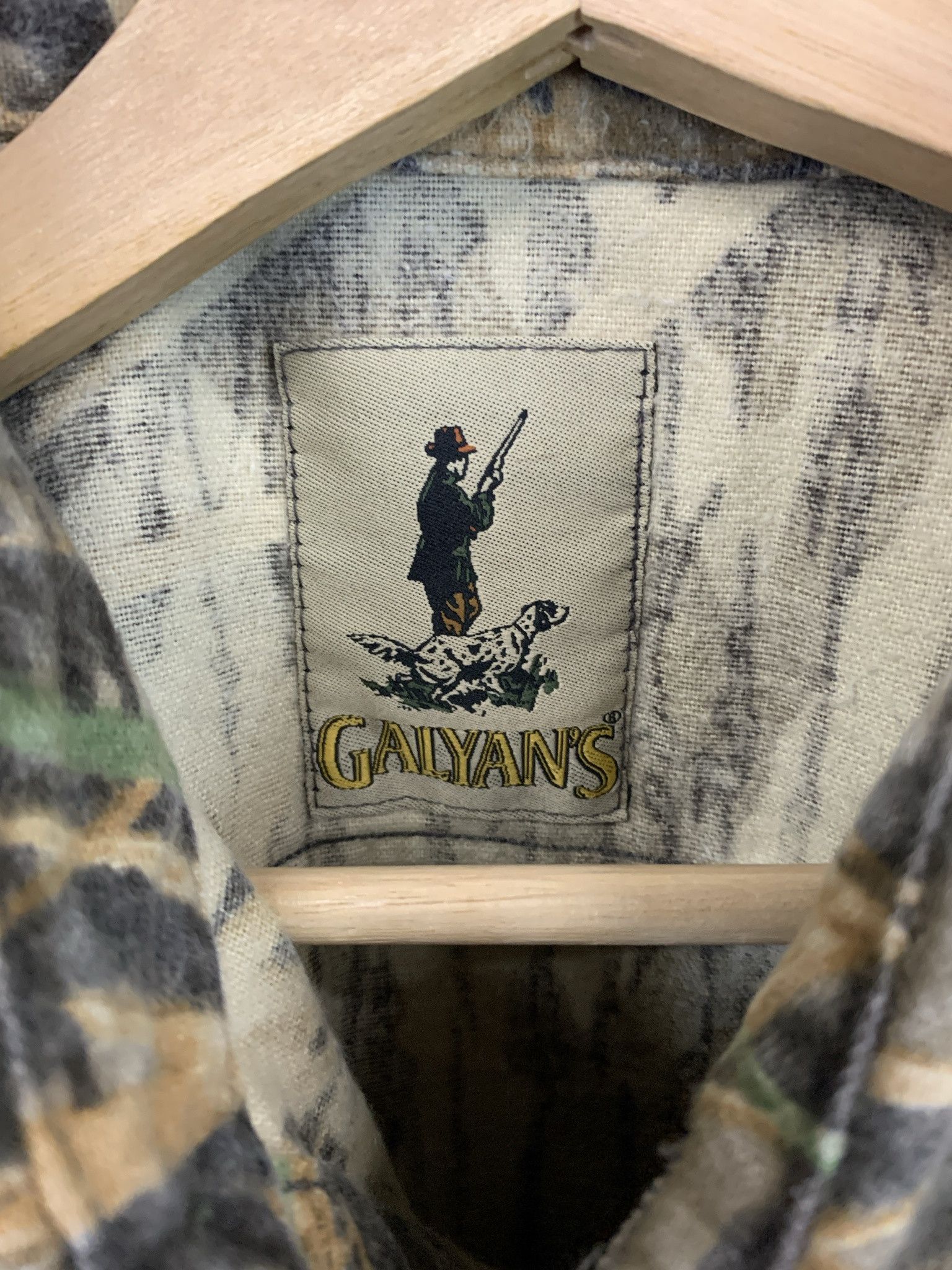 Flannel × Vintage Vintage 1990s Realtree Reed Camo Thick Chamois Flannel Size XXL Size US XXL / EU 58 / 5 - 2 Thumbnail