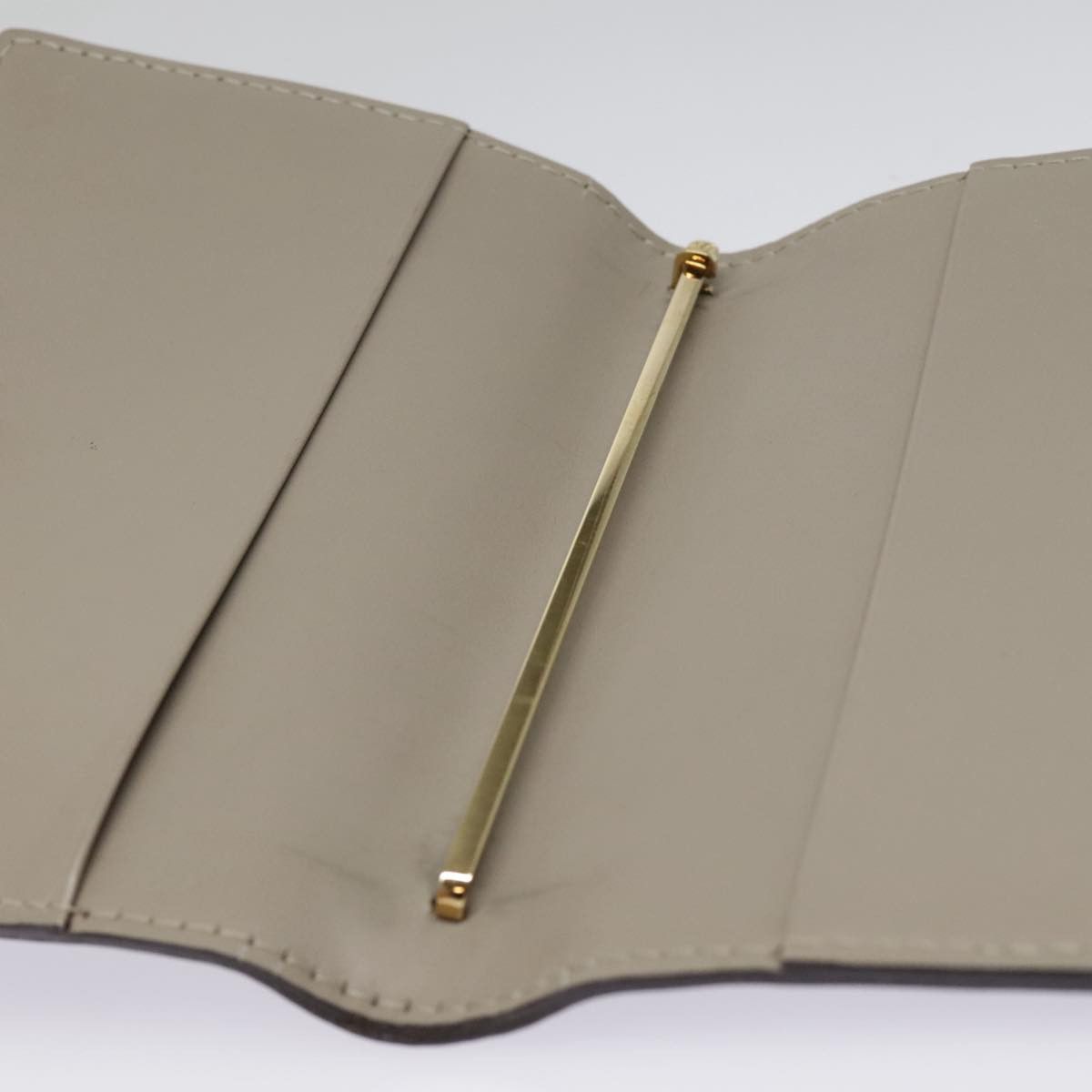Louis Vuitton Agenda Cover Grey Leather Wallet (Pre-Owned) Size ONE SIZE - 18 Thumbnail