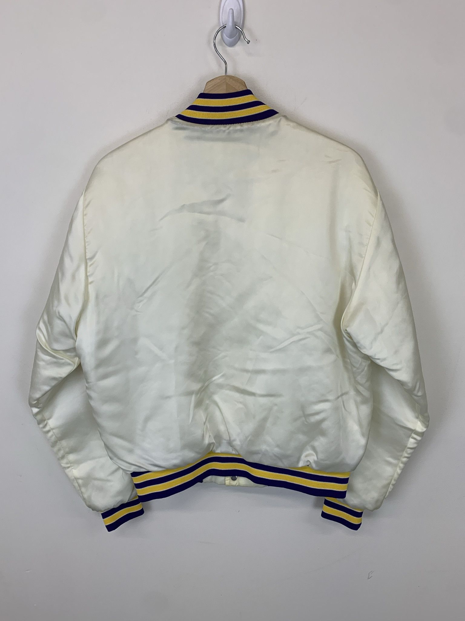 NBA × Vintage Vintage 1970s LA Lakers Steve Puffer Warm Up Snap Jacket Swingster Jacket Size M Size US M / EU 48-50 / 2 - 6 Thumbnail