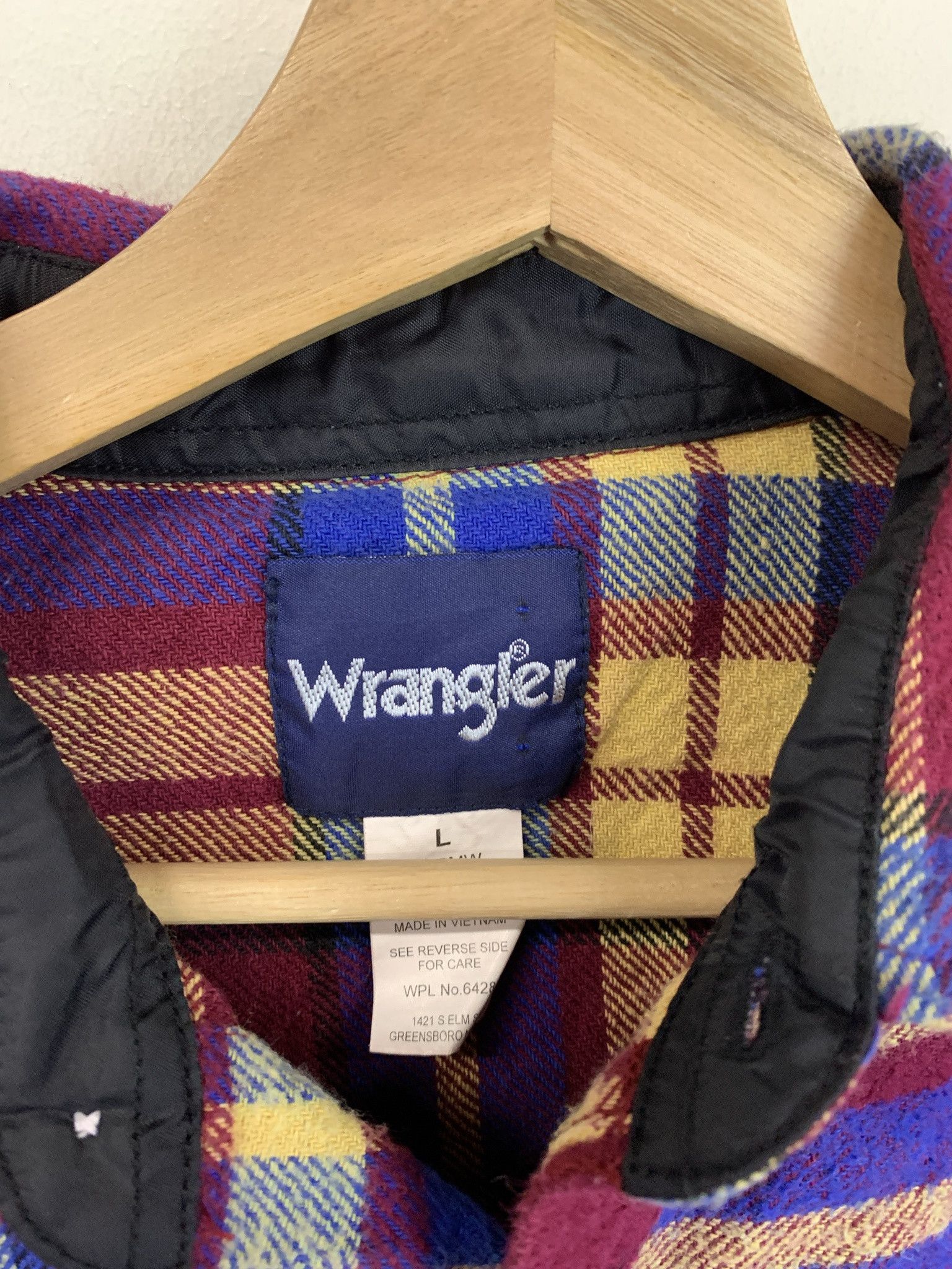Flannel × Vintage Vintage Wrangler Pearl Snap Heavy Flannel Size L Size US L / EU 52-54 / 3 - 2 Thumbnail