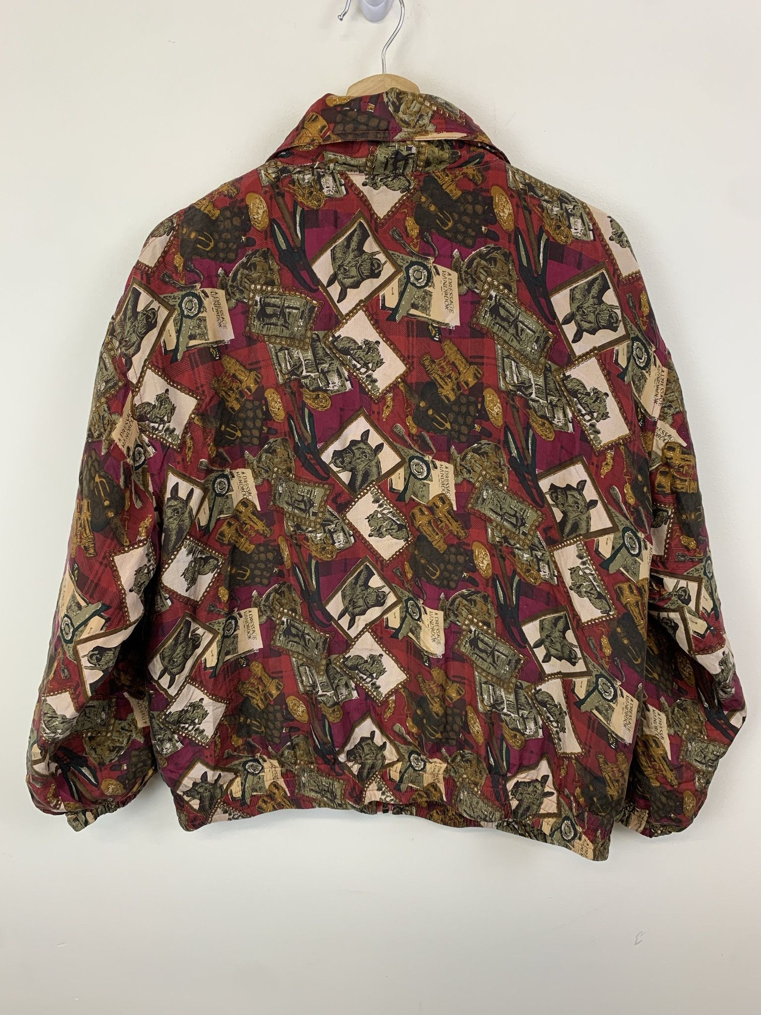 Vintage Vintage 100% Silk All Over Print Horse Light Jacket Size L Size US L / EU 52-54 / 3 - 3 Thumbnail