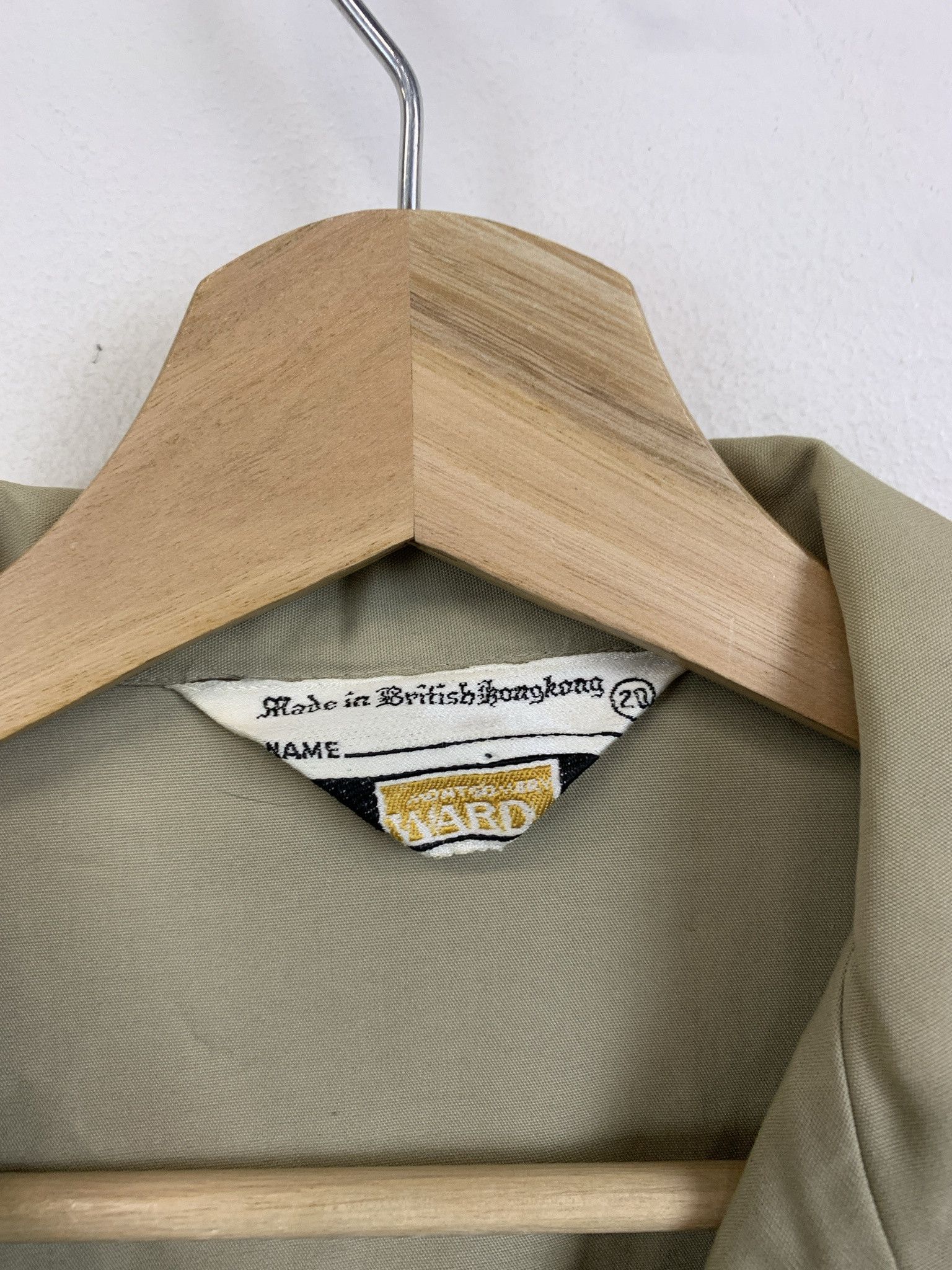 Vintage Vintage 90s Tan Light Windbreaker Button Up Jacket Size S Size US S / EU 44-46 / 1 - 2 Thumbnail