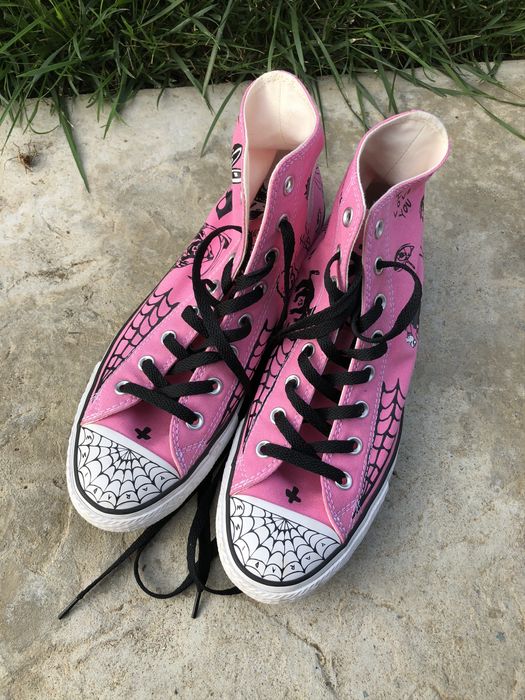 Sean pablo pink outlet converse