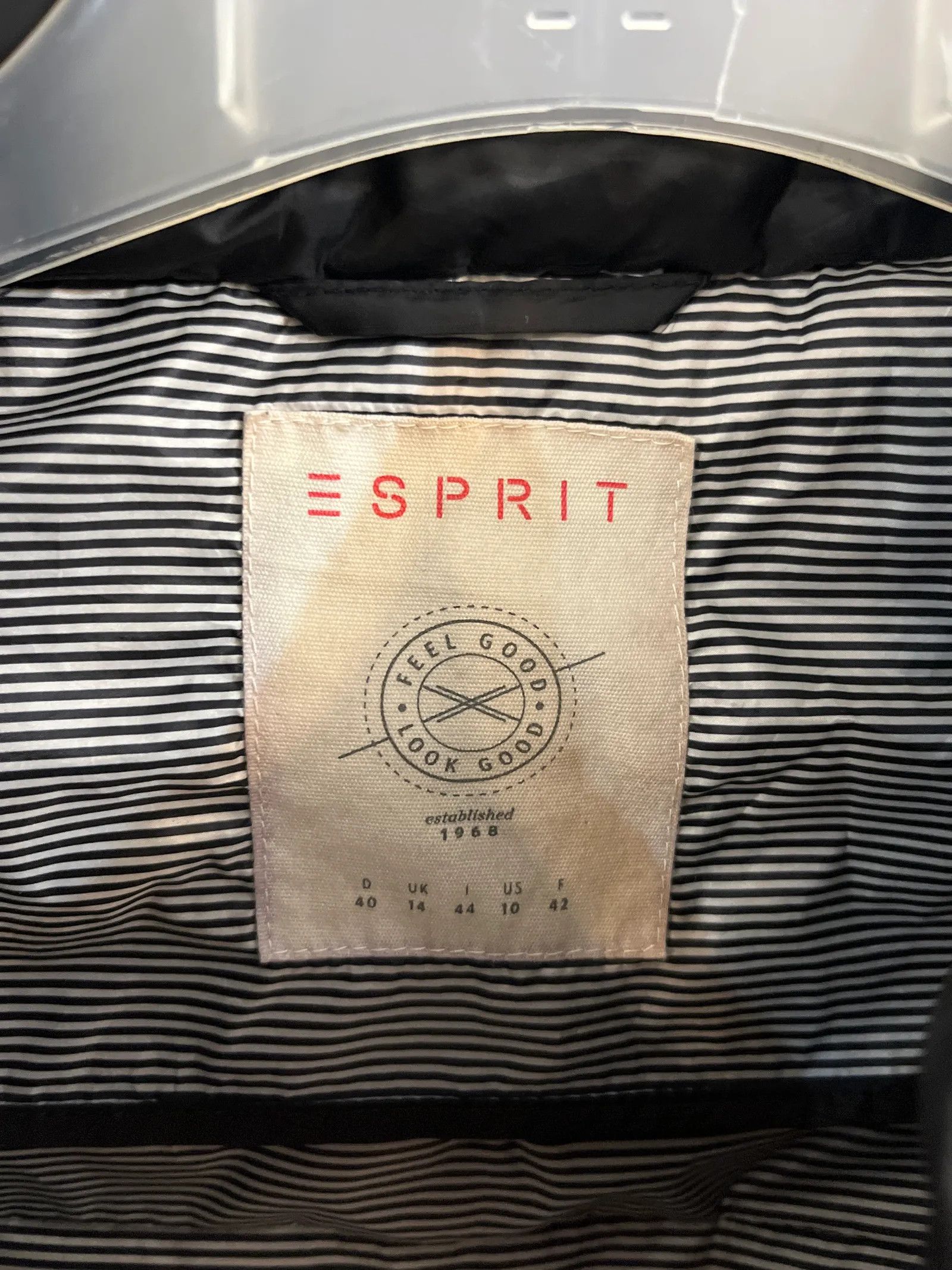 Esprit Esprit Vest Size M / US 6-8 / IT 42-44 - 2 Thumbnail