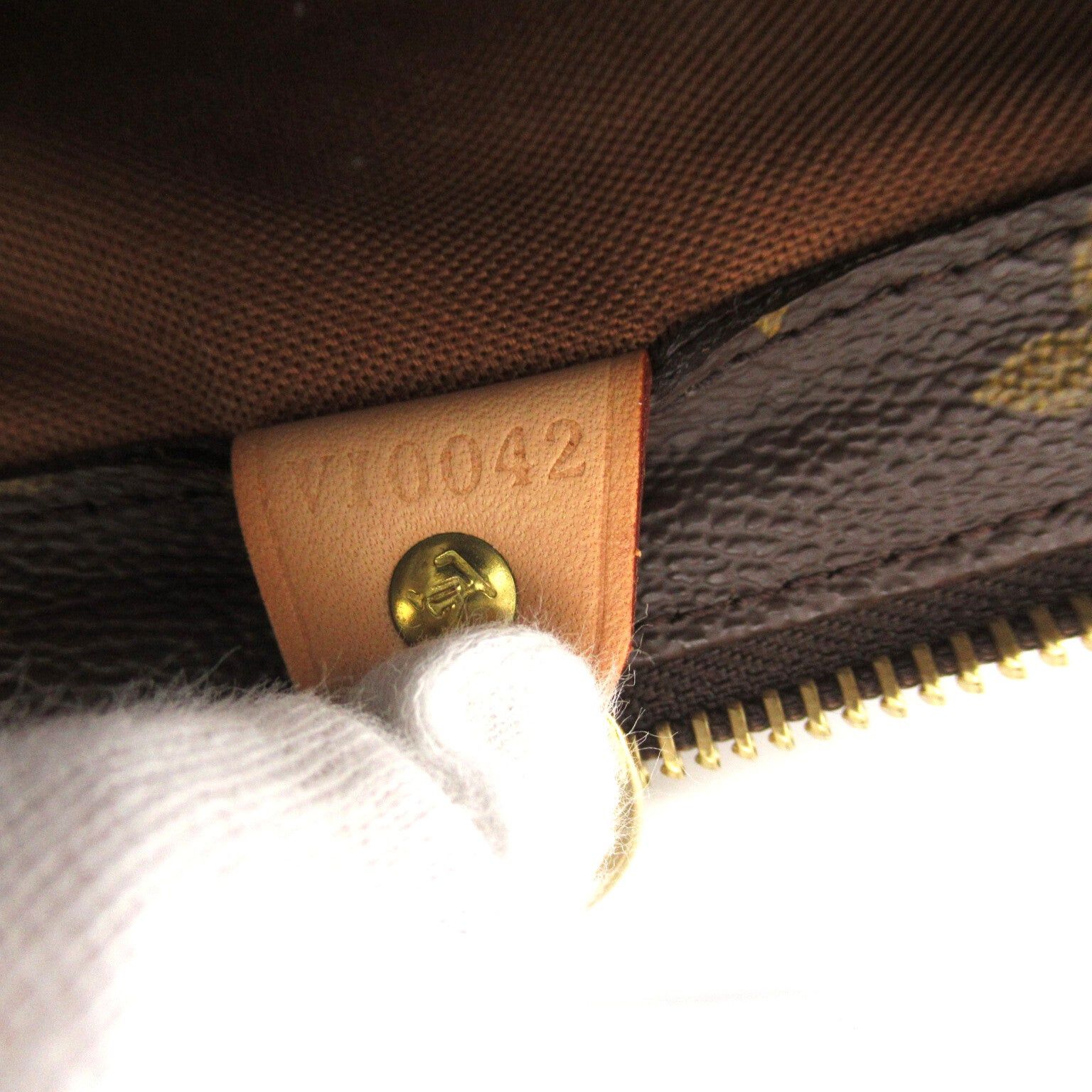 Louis Vuitton Louis Vuitton Hippopotamus Piano Tote Bag Handbag Coated Canvas Monogram Brown Size ONE SIZE - 8 Thumbnail