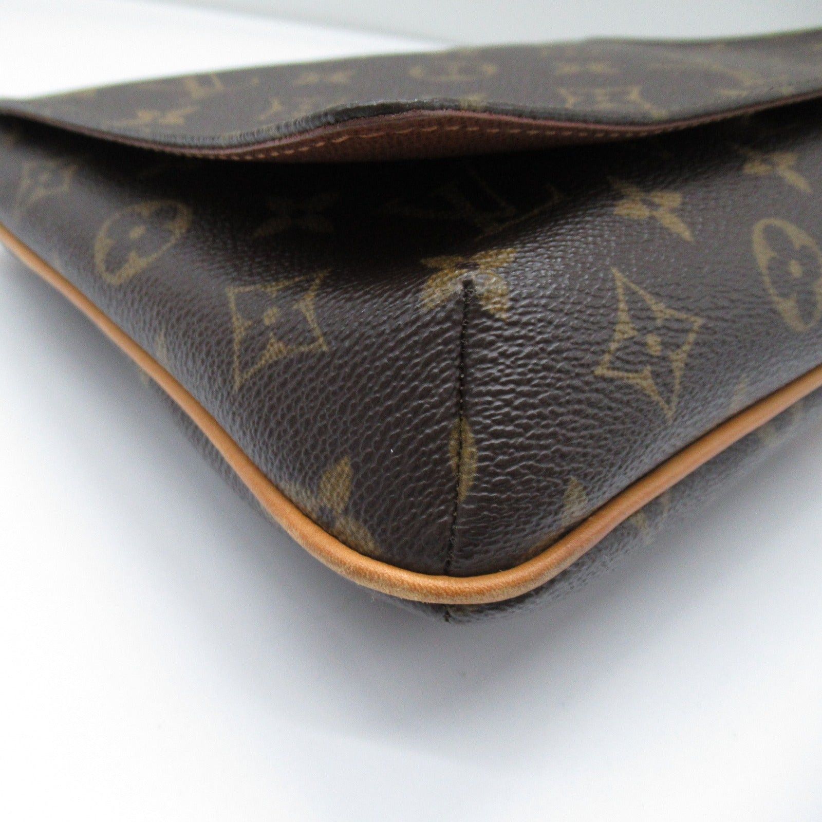 Louis Vuitton Louis Vuitton Musette Tango Long Shoulder Bag Coated Canvas Monogram Brown Size ONE SIZE - 10 Thumbnail