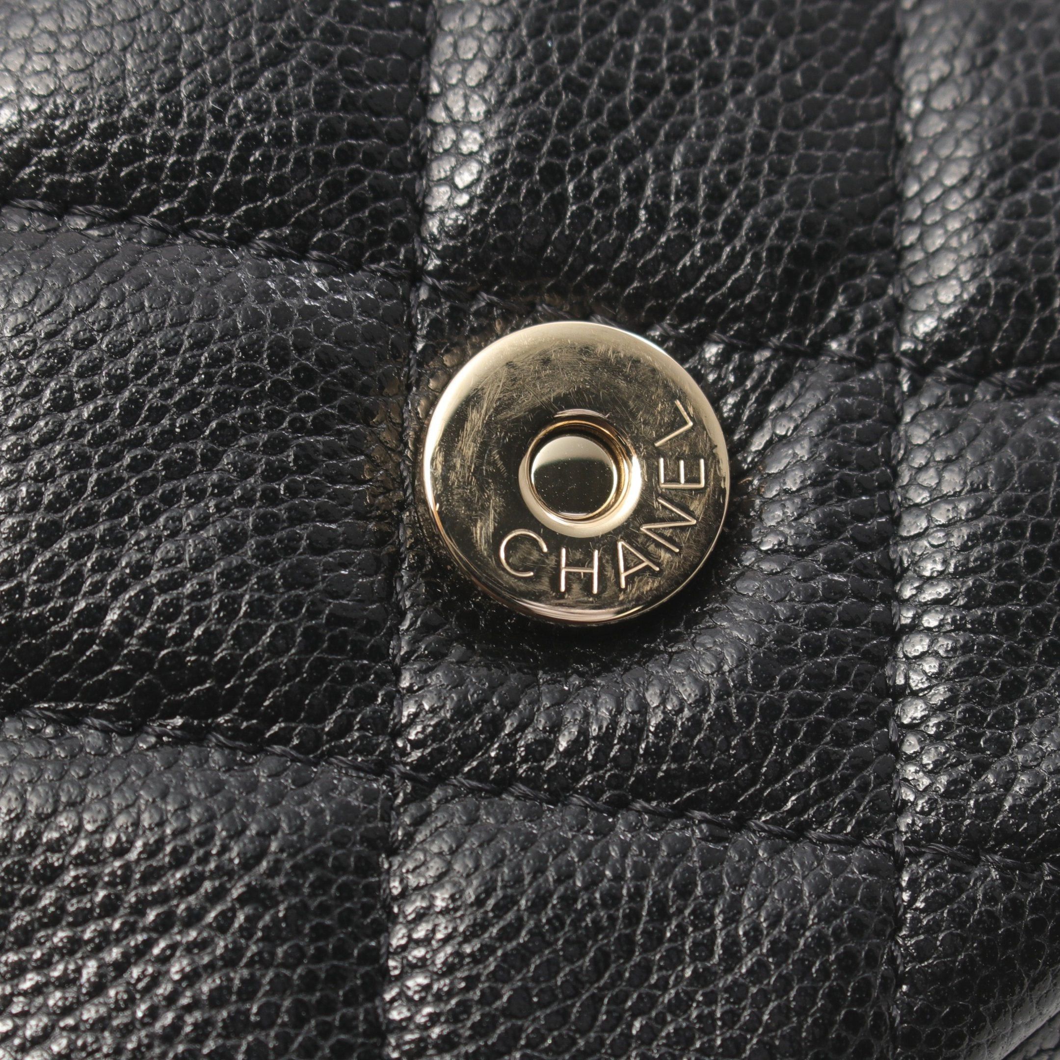 Chanel Chanel Matelasse Chain Phone Case Wallet Shoulder Bag Caviar Skin Black Gold Hardware Size ONE SIZE - 8 Thumbnail