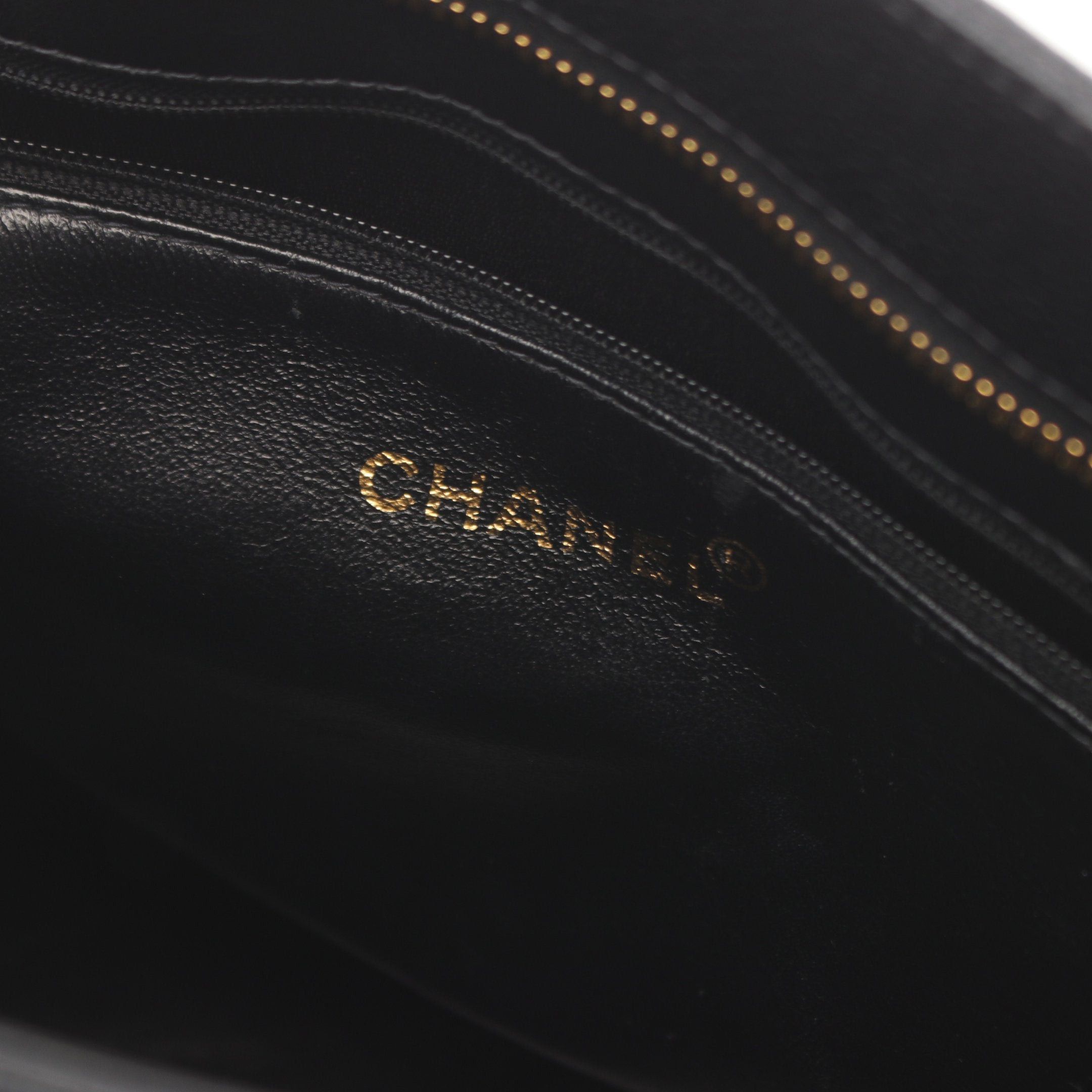 Chanel Chanel Reissue Tote Handbag Bag Caviar Skin Black Gold Hardware Size ONE SIZE - 4 Thumbnail