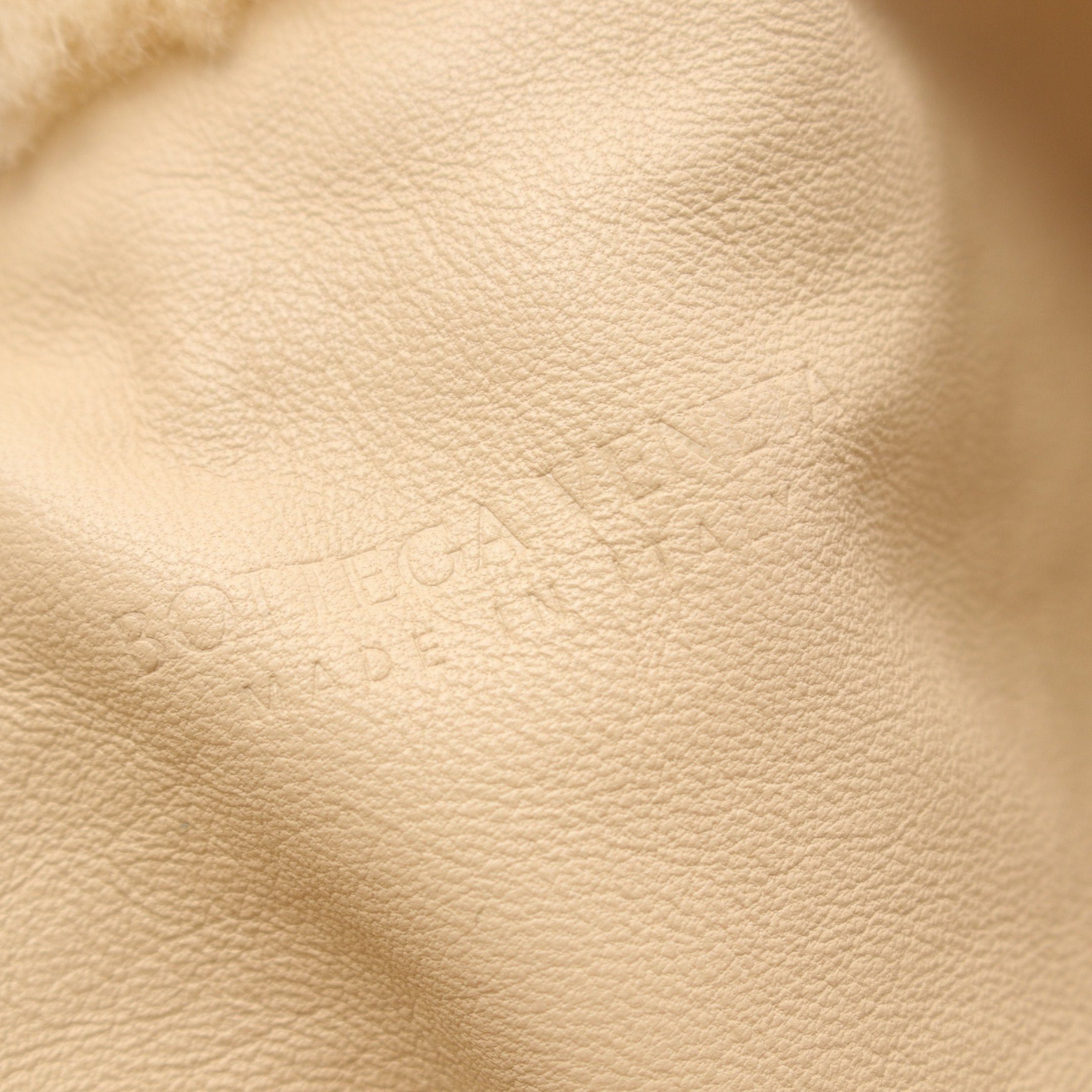 Bottega Veneta Bottega Veneta Valve Handbag Lamb Shearing Beige Size ONE SIZE - 4 Thumbnail