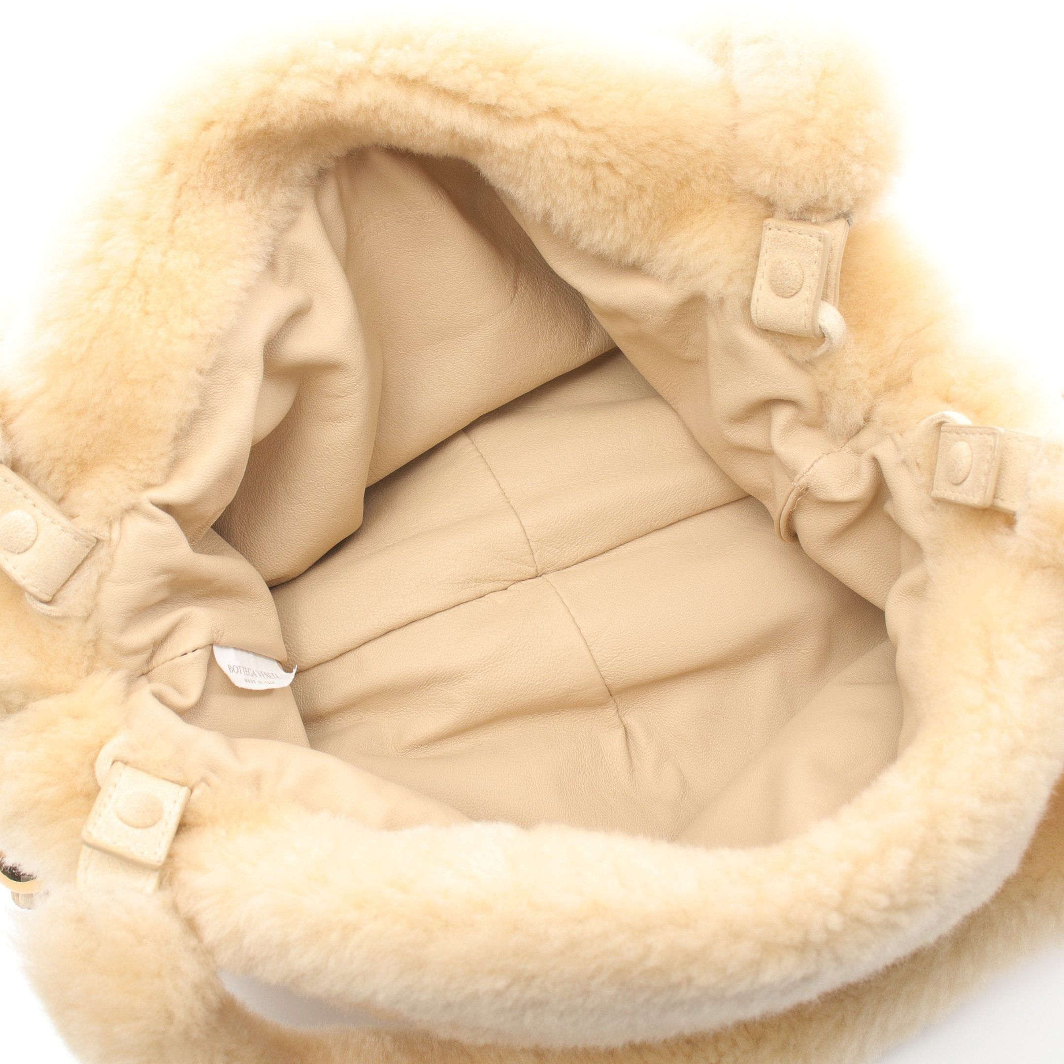Bottega Veneta Bottega Veneta Valve Handbag Lamb Shearing Beige Size ONE SIZE - 3 Thumbnail