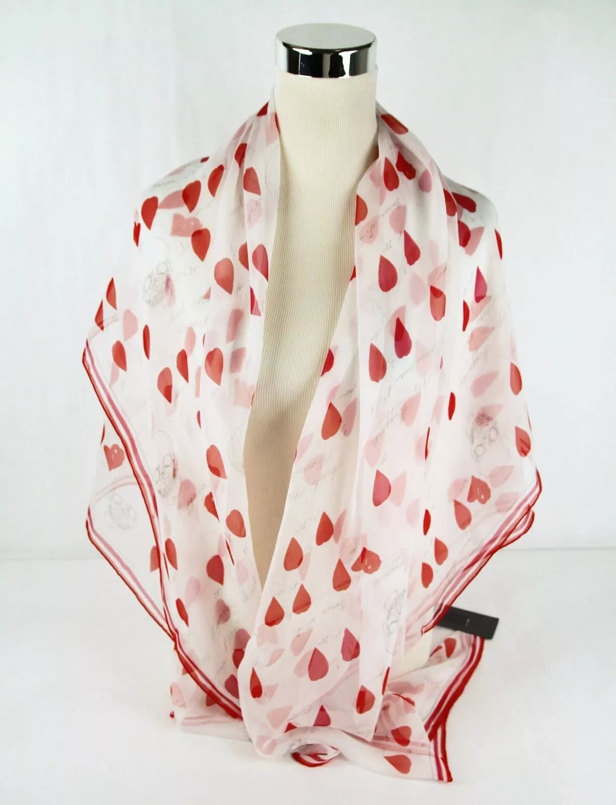 Alexander McQueen Red Chiffon Silk Petal Skull Print Shawl Size ONE SIZE - 3 Thumbnail