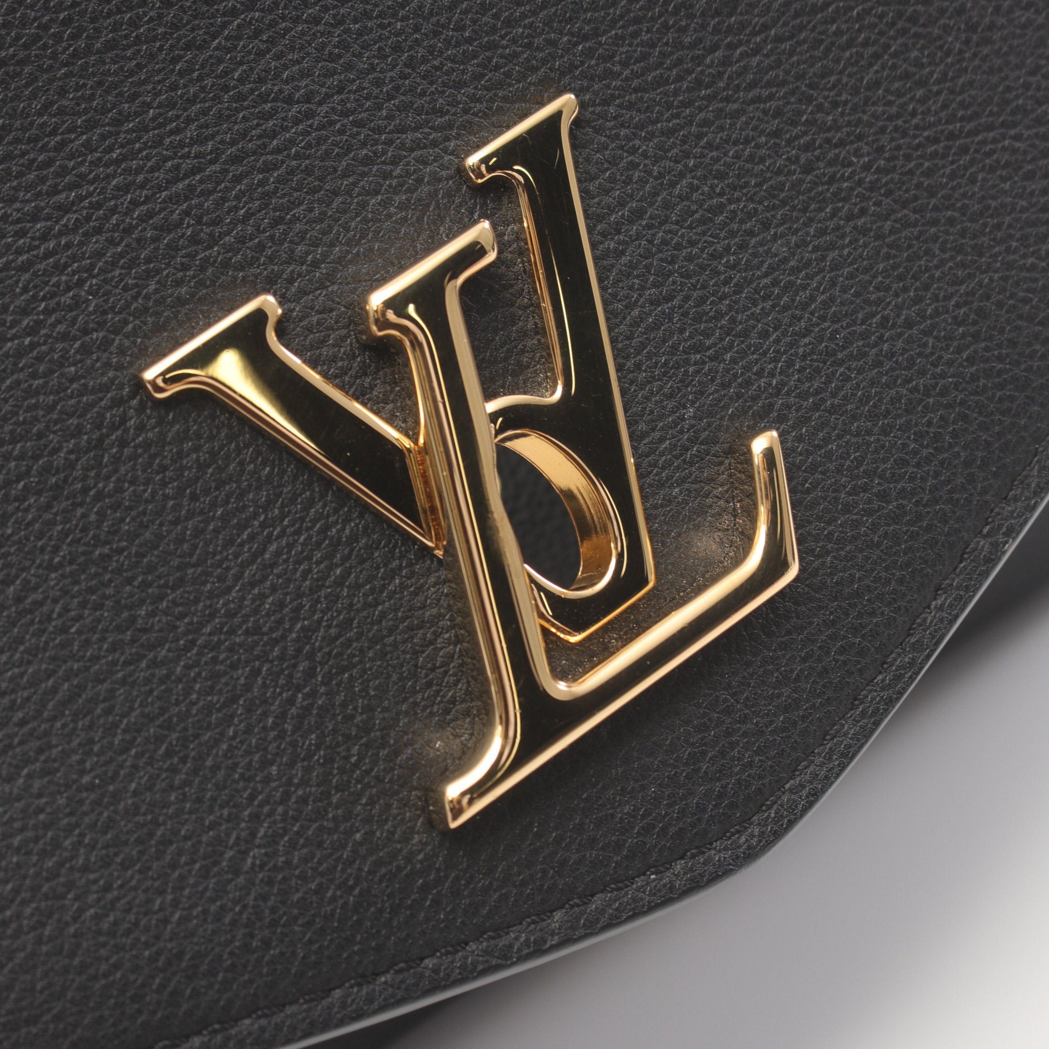Louis Vuitton Louis Vuitton Oxford Rock Me Handbag Leather Black Size ONE SIZE - 5 Thumbnail