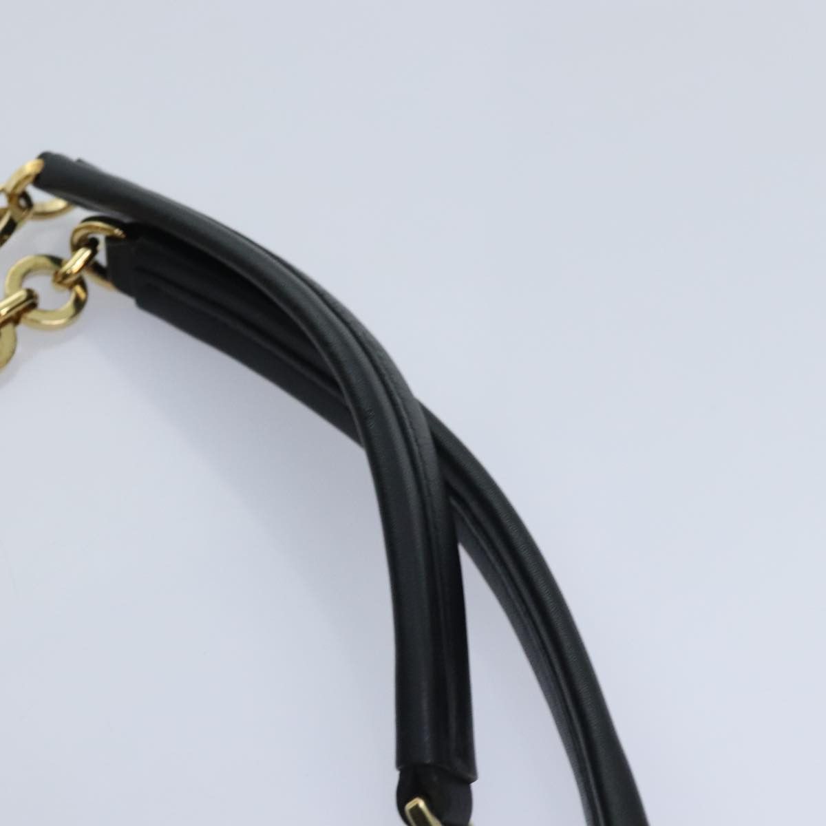 Salvatore Ferragamo Gancini Black Leather Shoulder Bag (Pre-Owned) Size ONE SIZE - 17 Thumbnail
