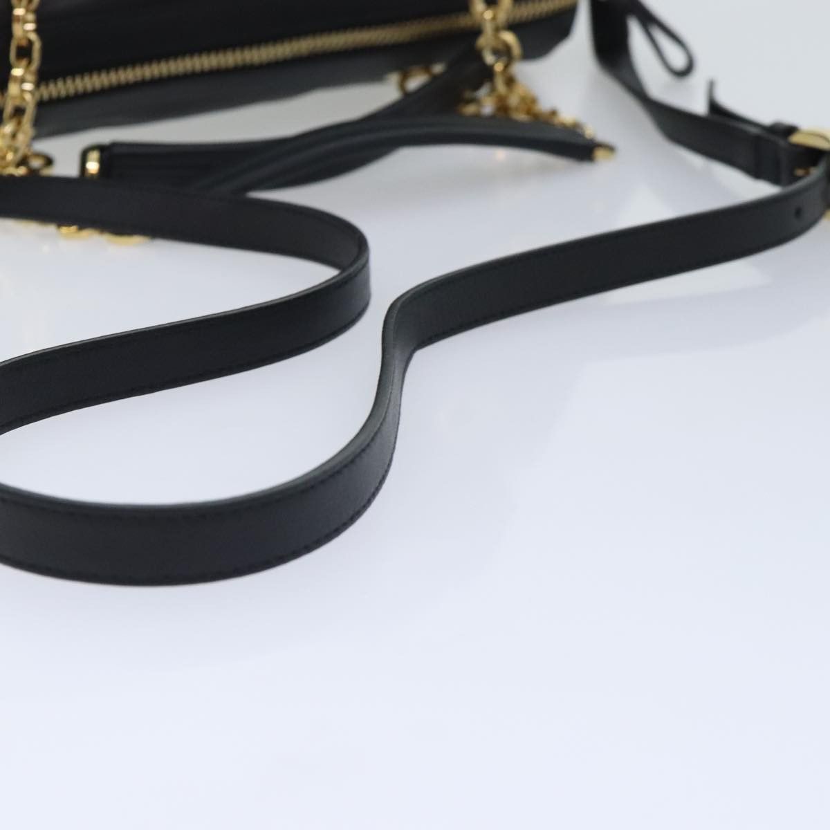 Salvatore Ferragamo Gancini Black Leather Shoulder Bag (Pre-Owned) Size ONE SIZE - 4 Thumbnail