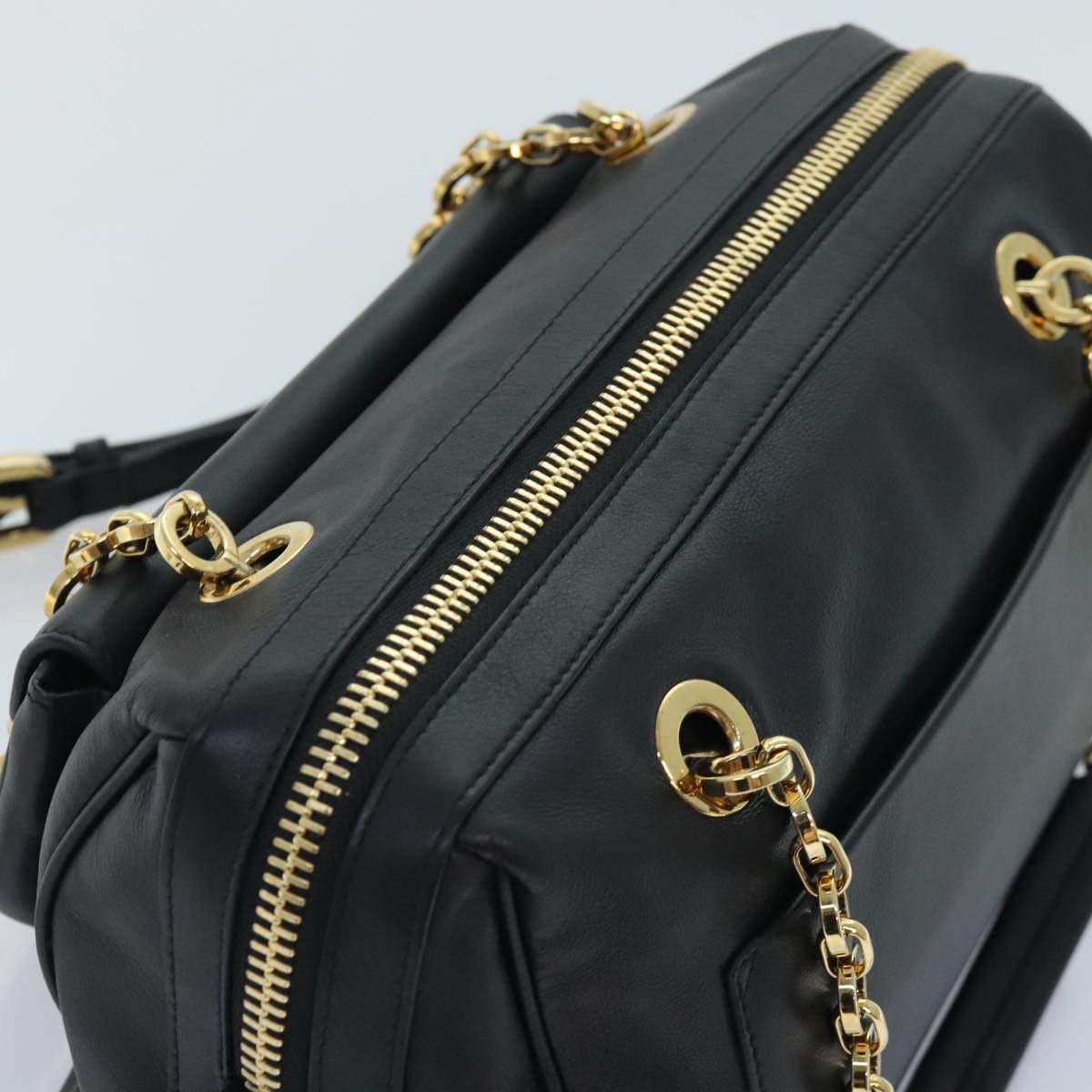 Salvatore Ferragamo Gancini Black Leather Shoulder Bag (Pre-Owned) Size ONE SIZE - 15 Thumbnail