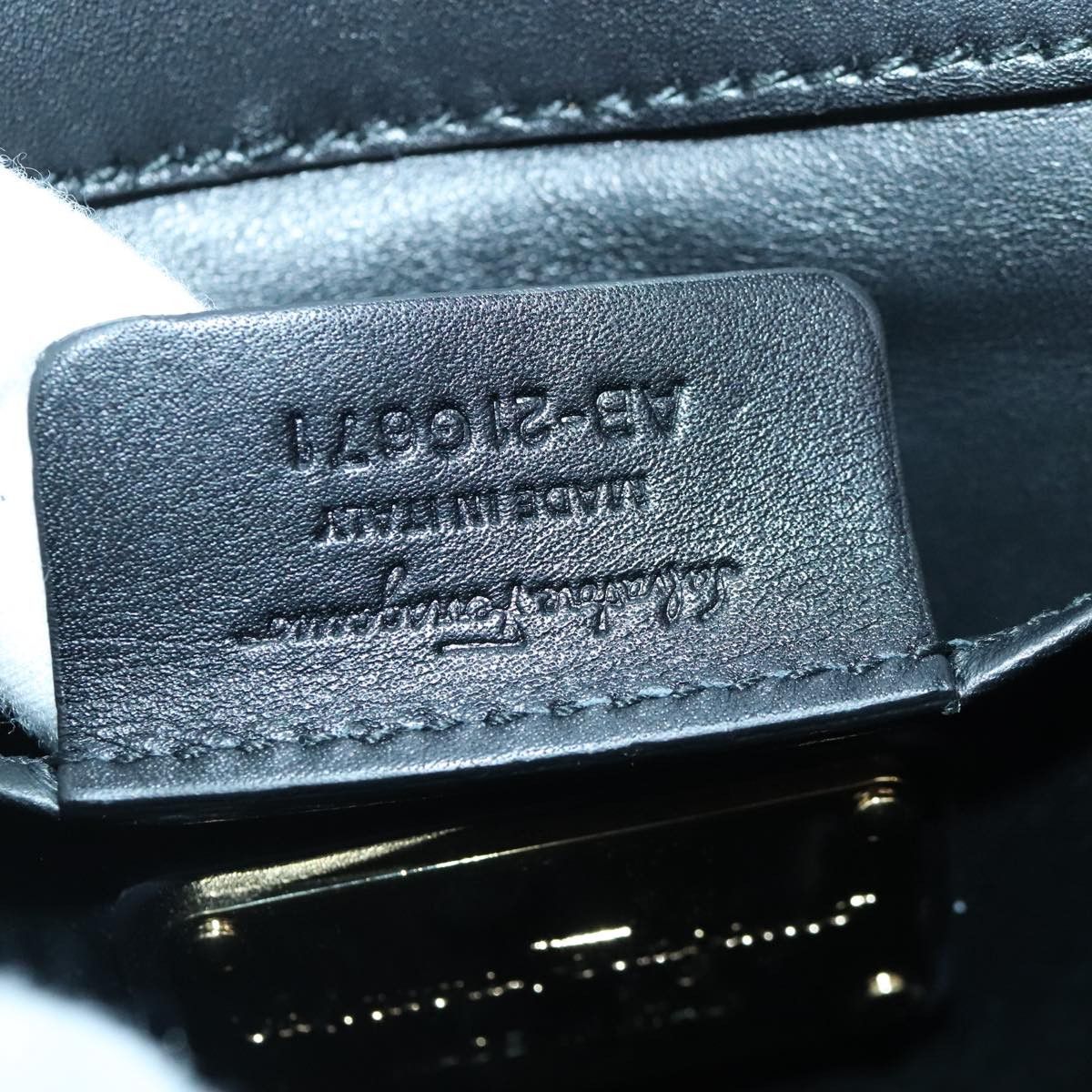 Salvatore Ferragamo Thalia Black Leather Shoulder Bag (Pre-Owned) Size ONE SIZE - 8 Thumbnail