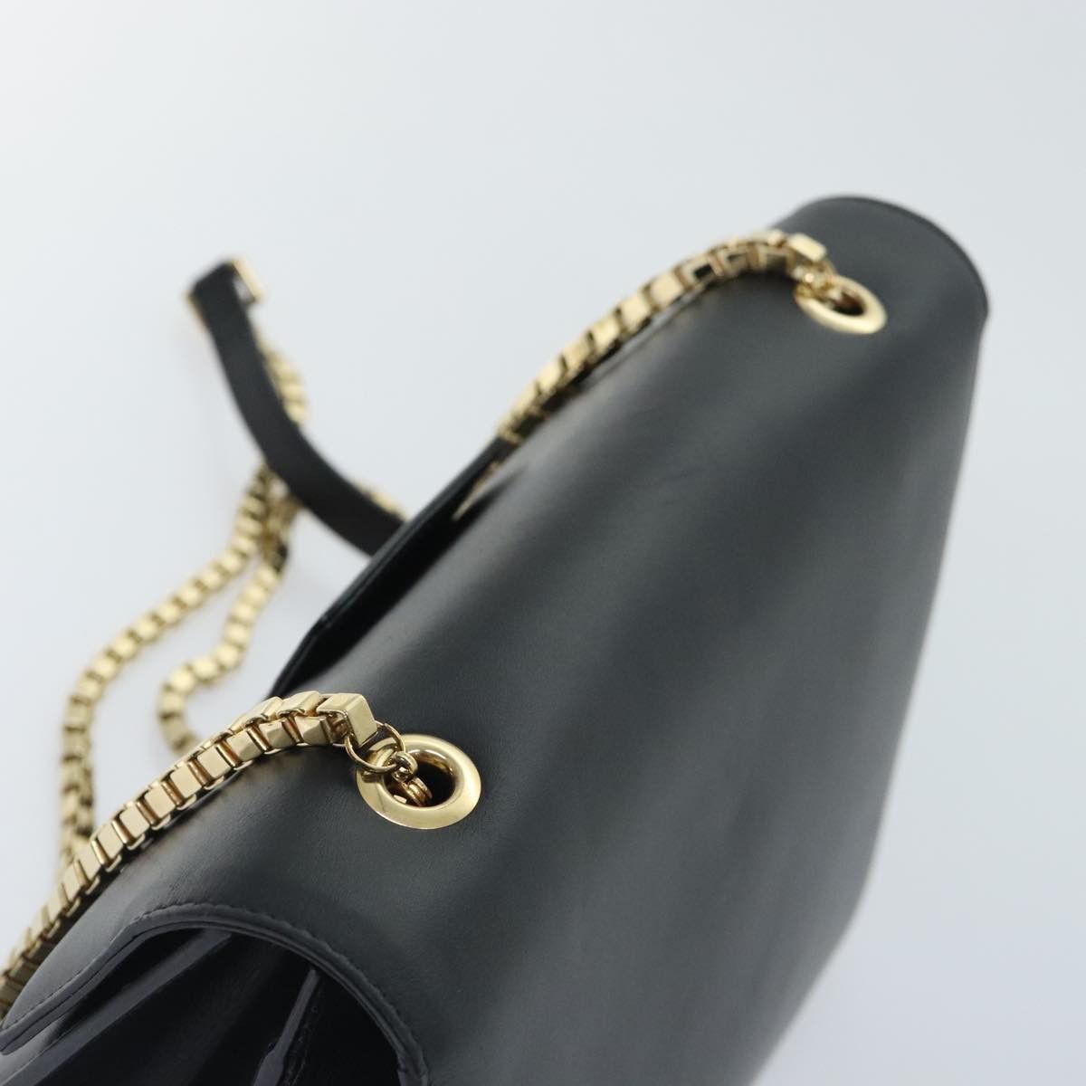 Salvatore Ferragamo Thalia Black Leather Shoulder Bag (Pre-Owned) Size ONE SIZE - 14 Thumbnail