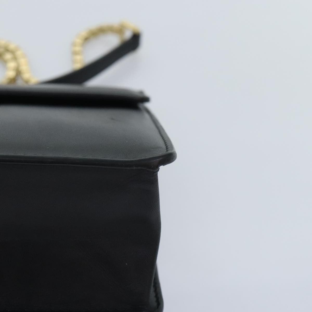 Salvatore Ferragamo Thalia Black Leather Shoulder Bag (Pre-Owned) Size ONE SIZE - 17 Thumbnail