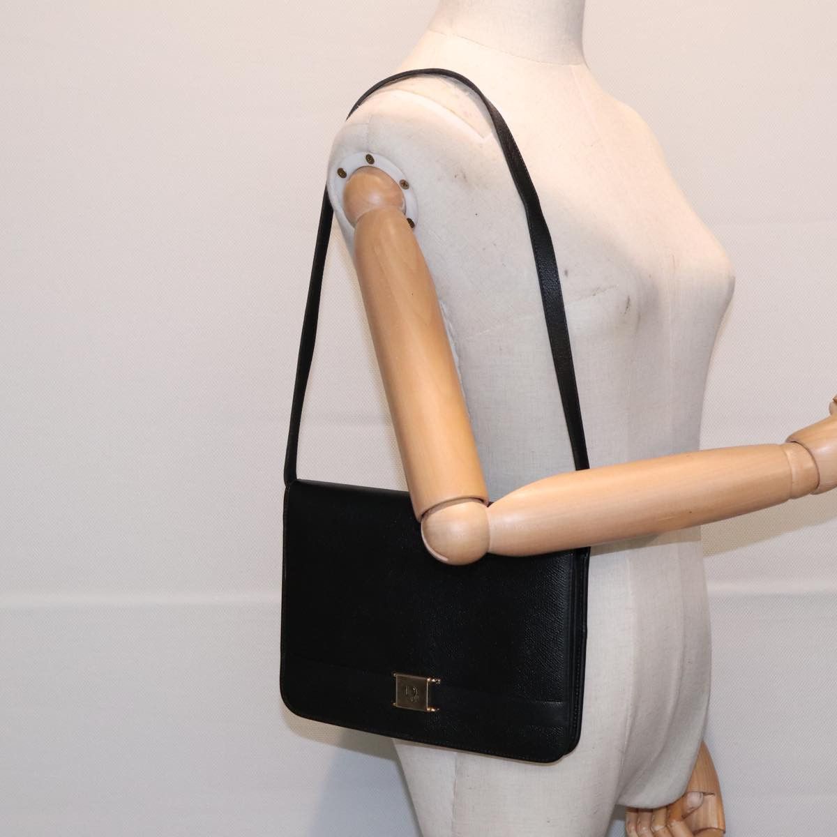 Dior Black Leather Shoulder Bag (Pre-Owned) Size ONE SIZE - 11 Thumbnail