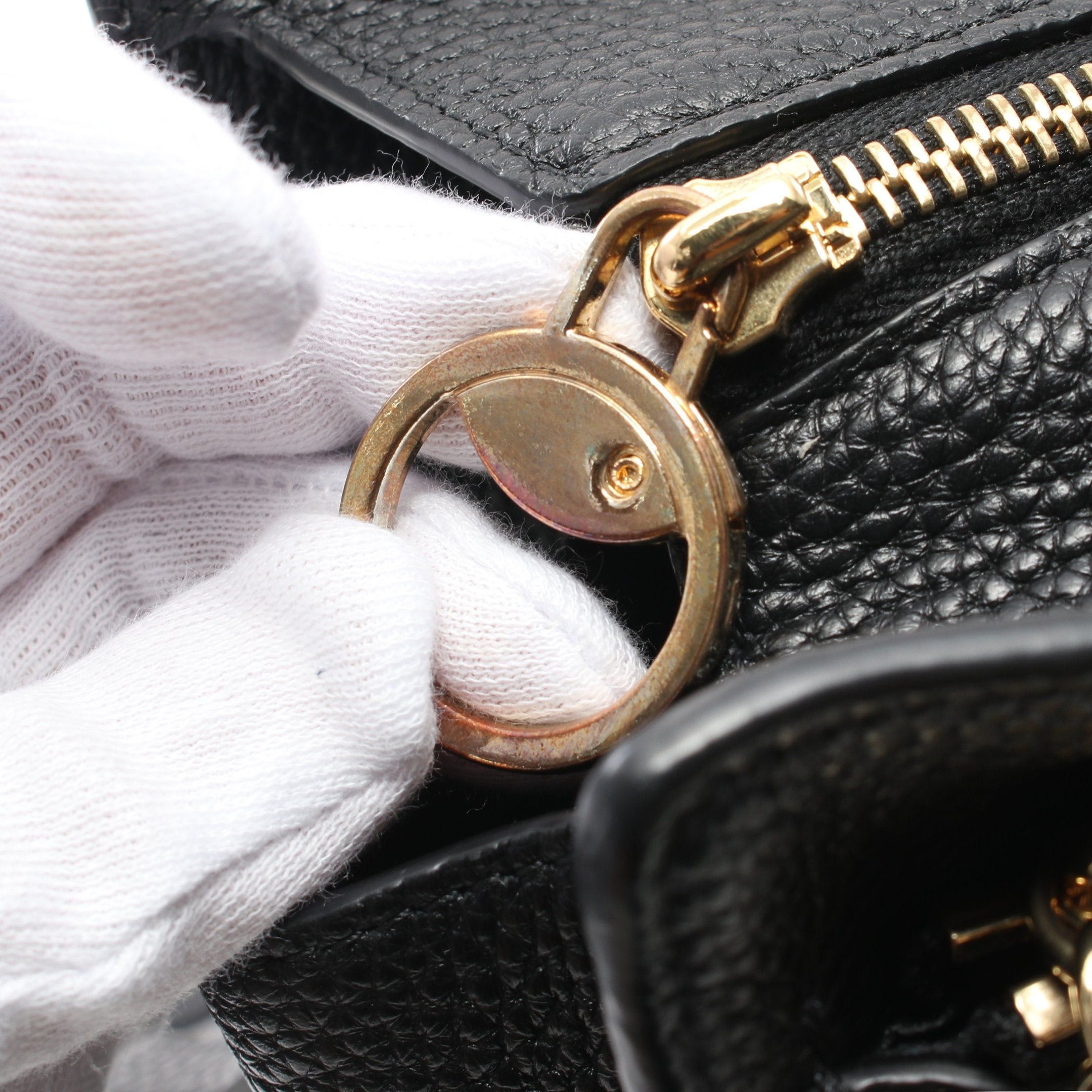 Salvatore Ferragamo Salvatore Ferragamo Amy Gancini Handbag Leather Black Size ONE SIZE - 5 Thumbnail