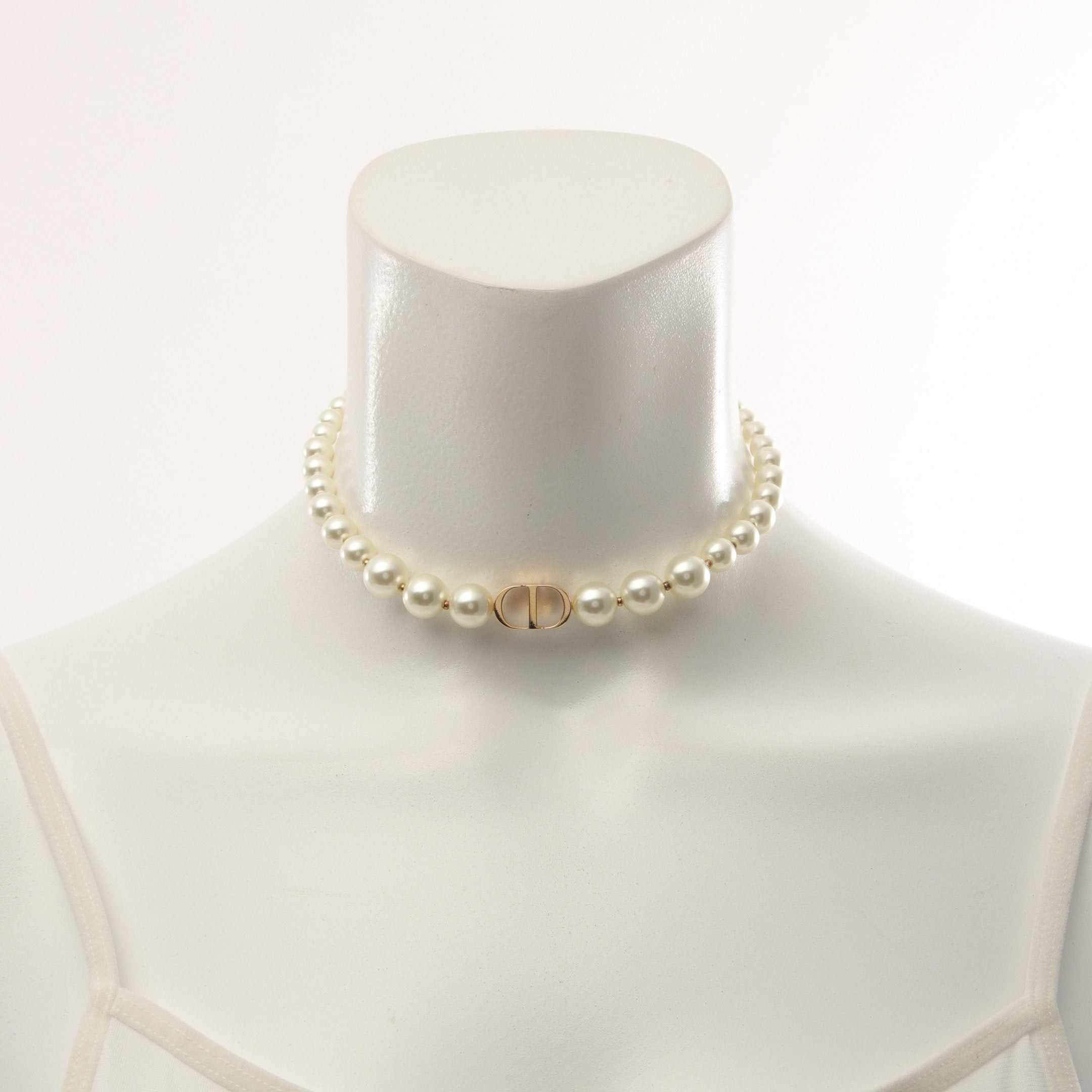 Dior Dior 30 Montaigne Necklace Choker Fake Pearl Gp Ivory Gold Size ONE SIZE - 4 Thumbnail