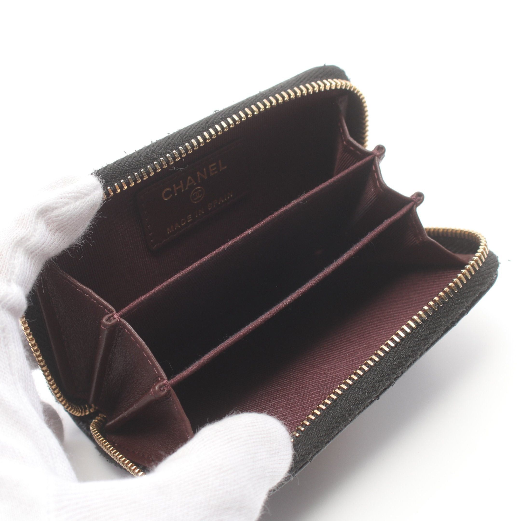 Chanel Chanel Classic Zip Coin Purse Matelasse Caviar Skin Black Gold Hardware Size ONE SIZE - 3 Thumbnail