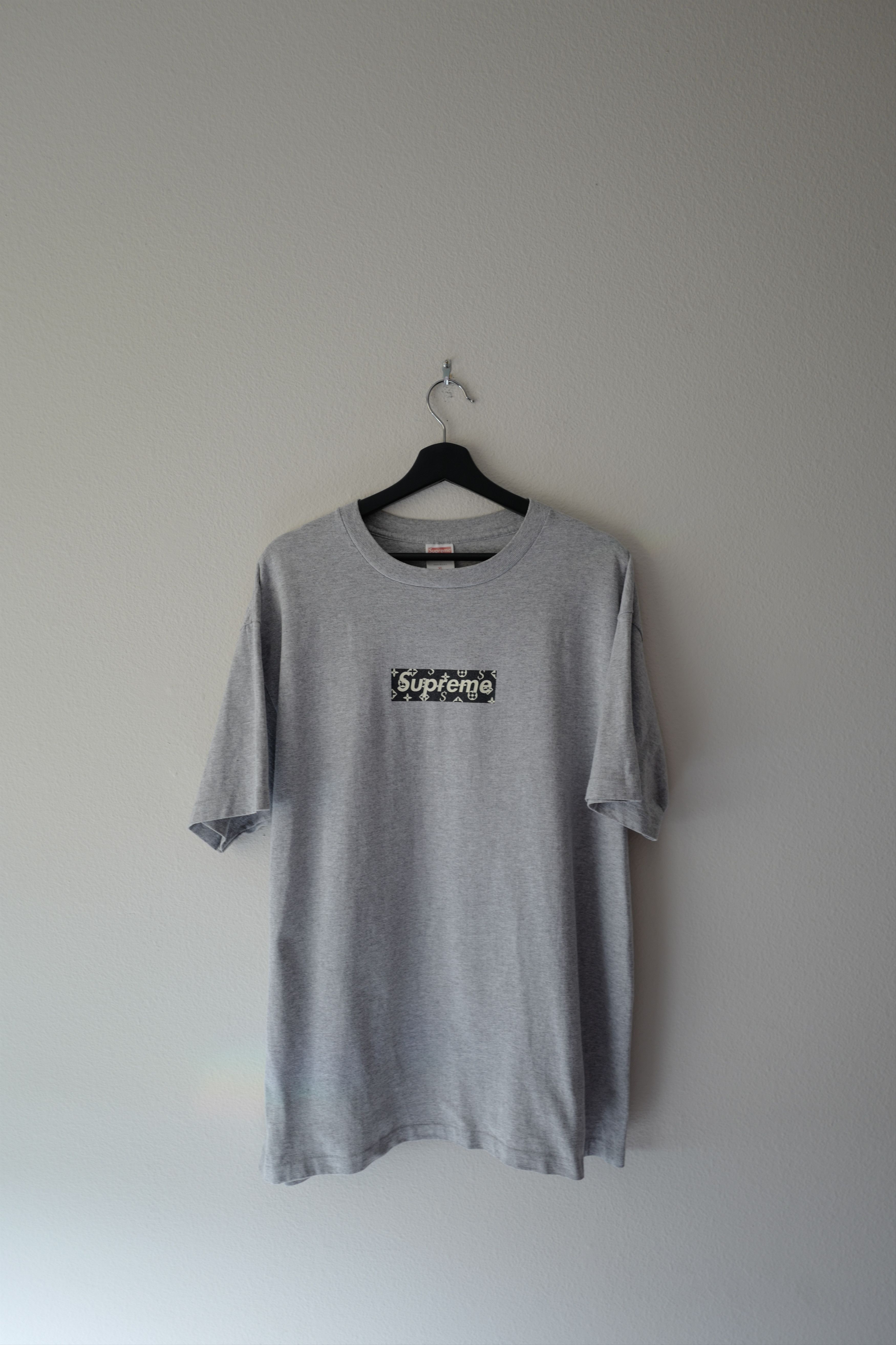 Supreme lv clearance box logo 2000