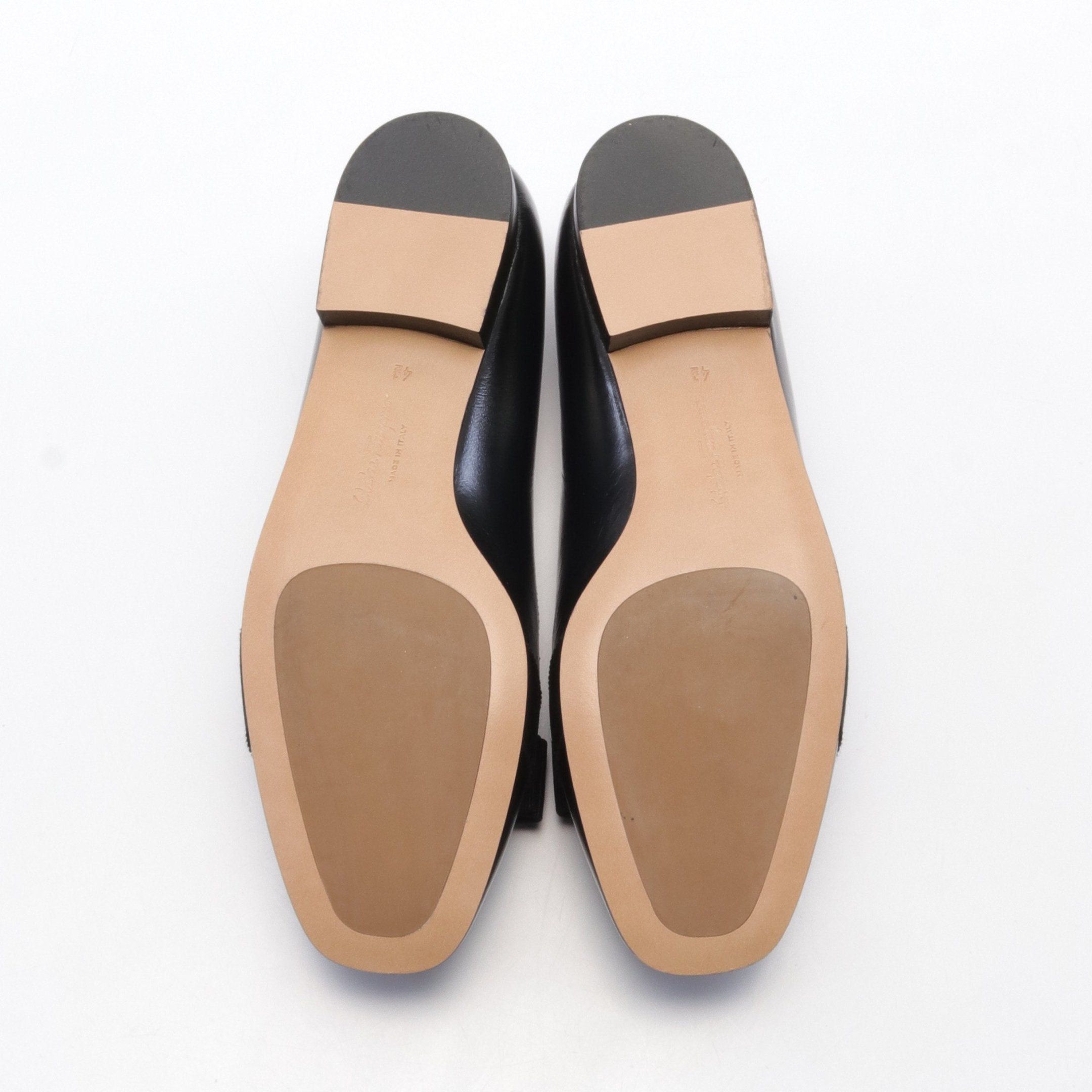Salvatore Ferragamo Salvatore Ferragamo Vara Ribbon Pumps Leather Black Size ONE SIZE - 4 Thumbnail