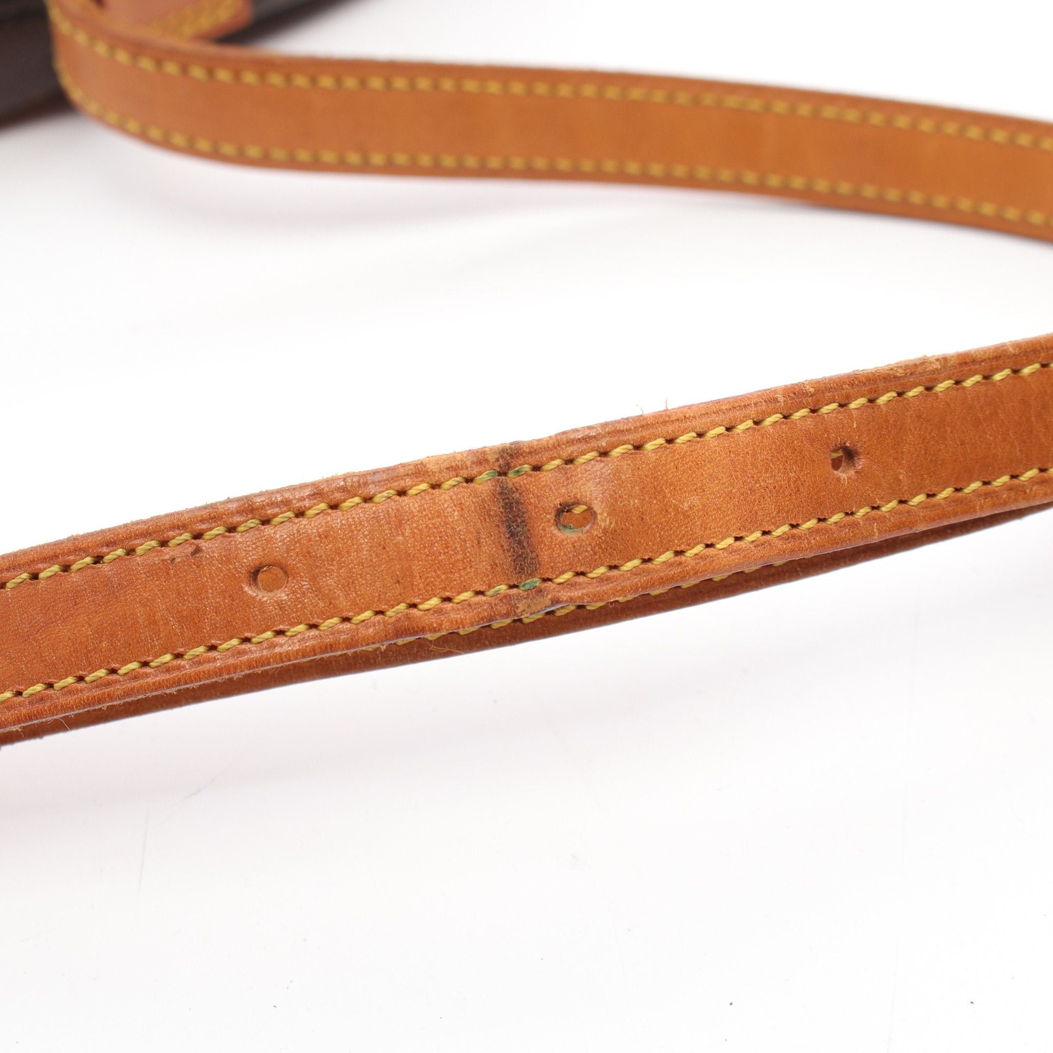 Louis Vuitton Louis Vuitton Genefeuille Monogram Shoulder Bag Leather Brown Size ONE SIZE - 9 Thumbnail
