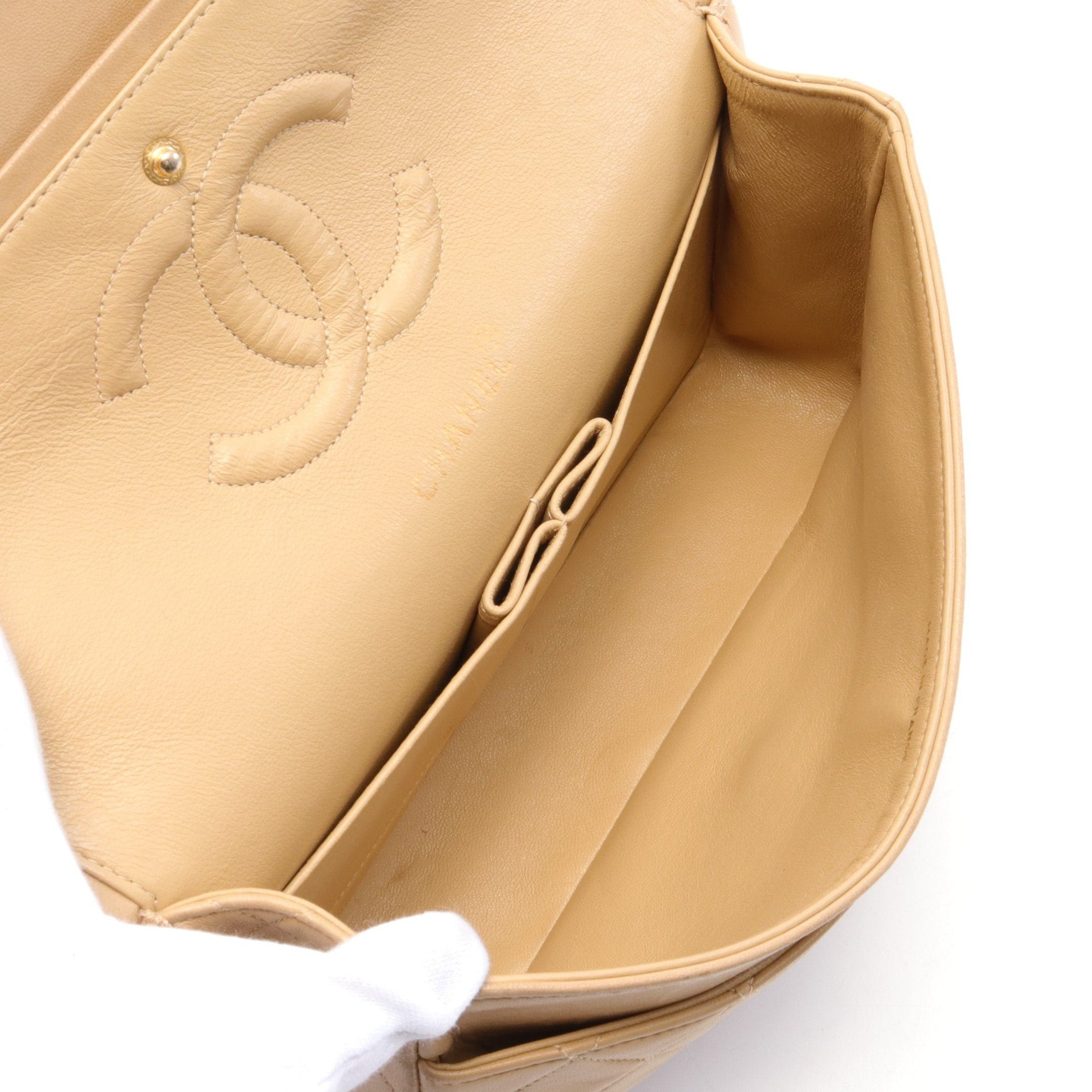 Chanel Chanel Matelasse Double Flap Chain Shoulder Bag Leather Beige Gold Hardware Size ONE SIZE - 3 Thumbnail