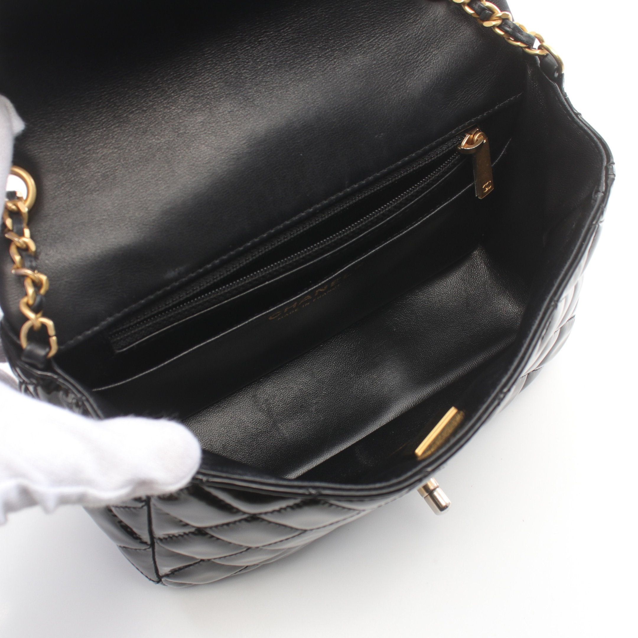 Chanel Chanel Matelasse Chain Shoulder Bag Patent Leather Black Gold Hardware Size ONE SIZE - 3 Thumbnail