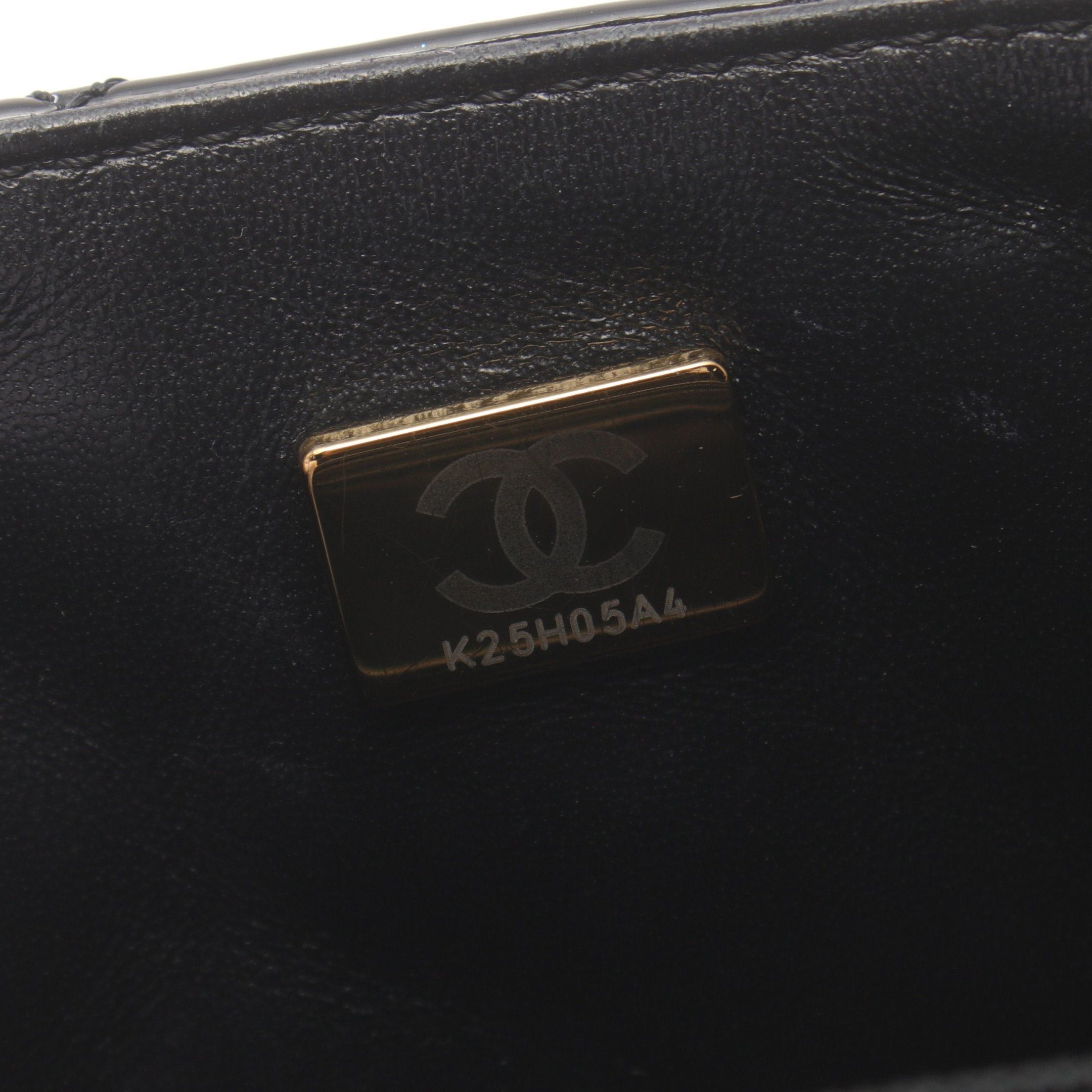 Chanel Chanel Matelasse Chain Shoulder Bag Patent Leather Black Gold Hardware Size ONE SIZE - 5 Thumbnail