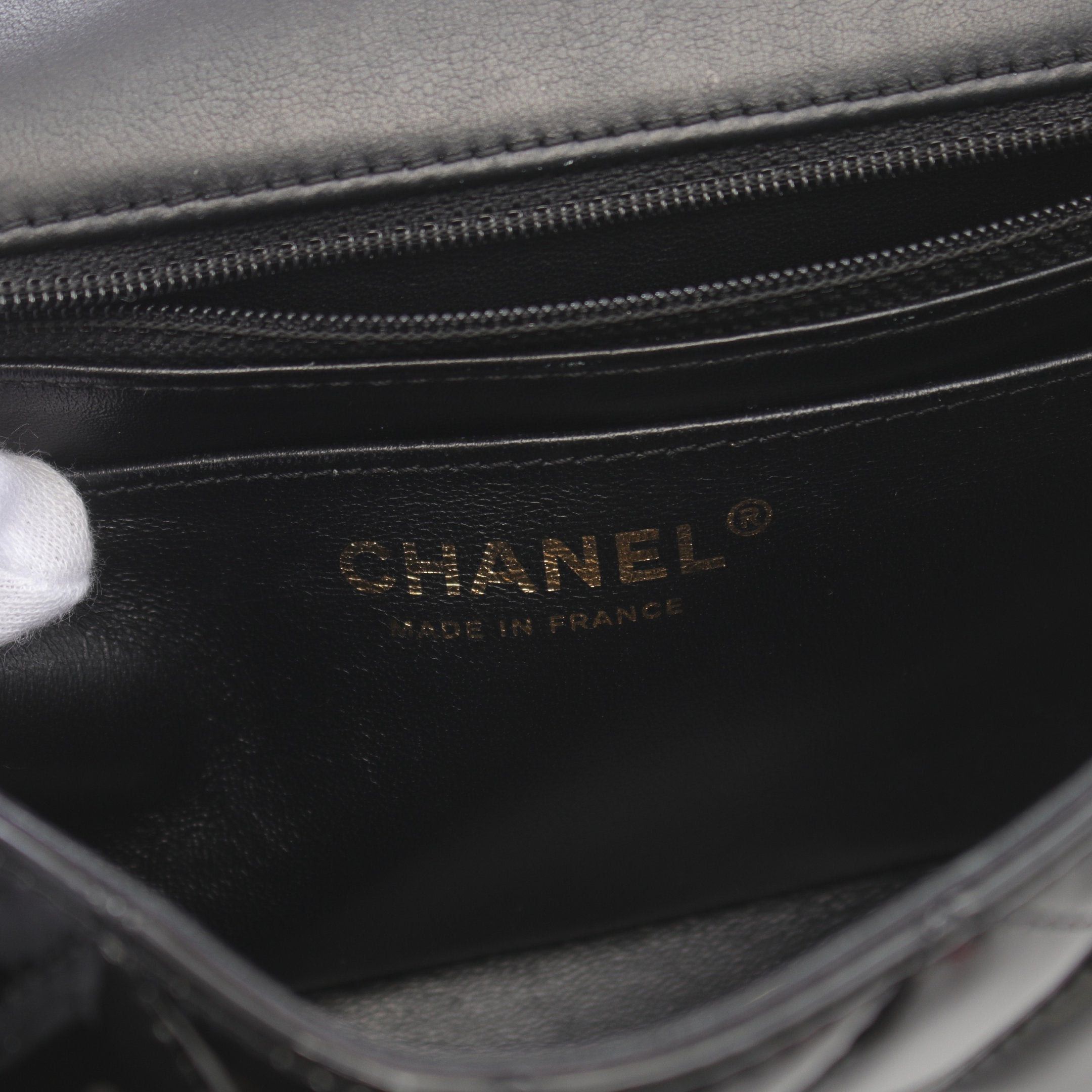 Chanel Chanel Matelasse Chain Shoulder Bag Patent Leather Black Gold Hardware Size ONE SIZE - 4 Thumbnail