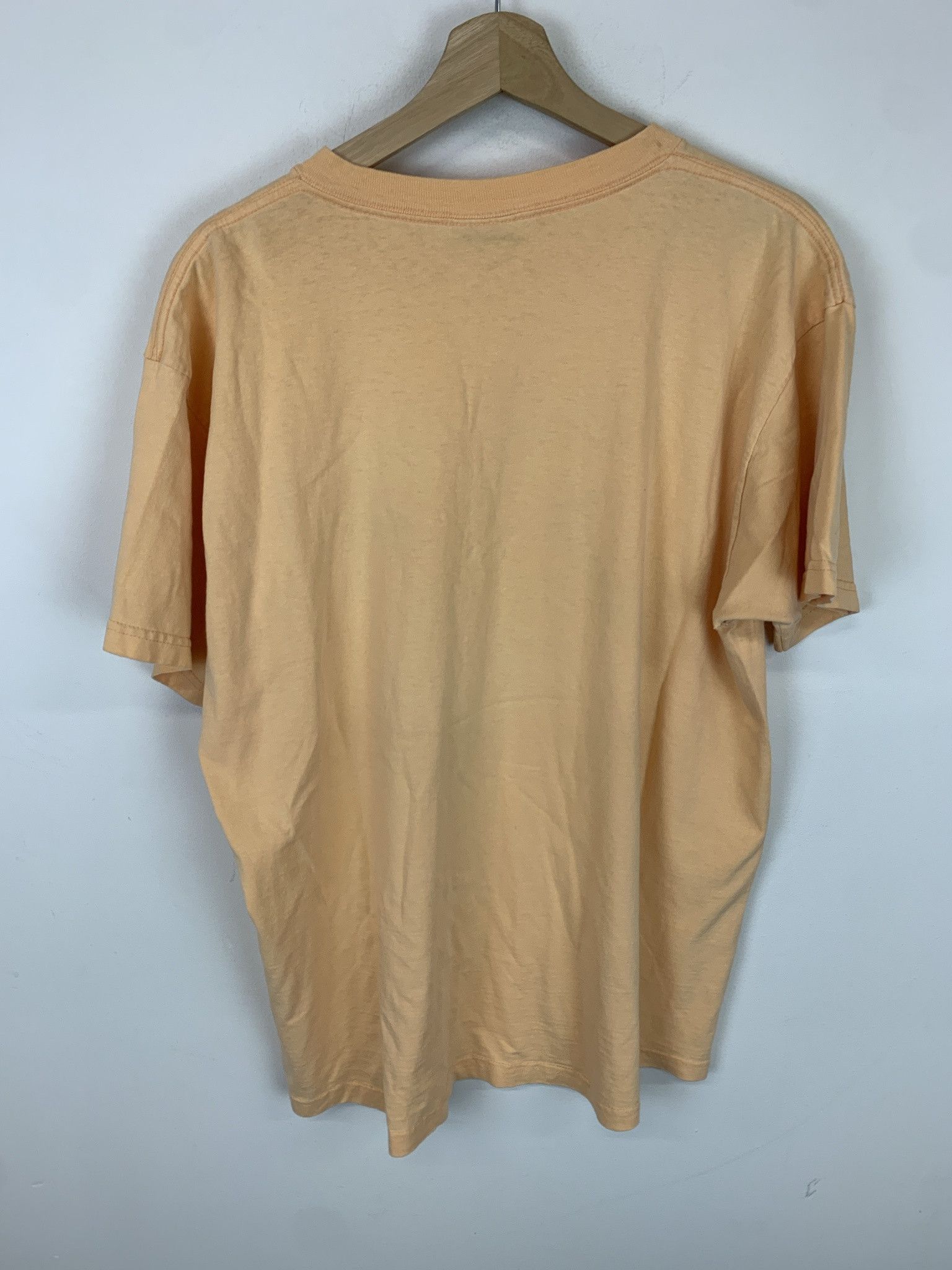 Vintage Vintage 2000 Mardi Gras Distressed Tee Shirt Size XL Size US XL / EU 56 / 4 - 4 Thumbnail