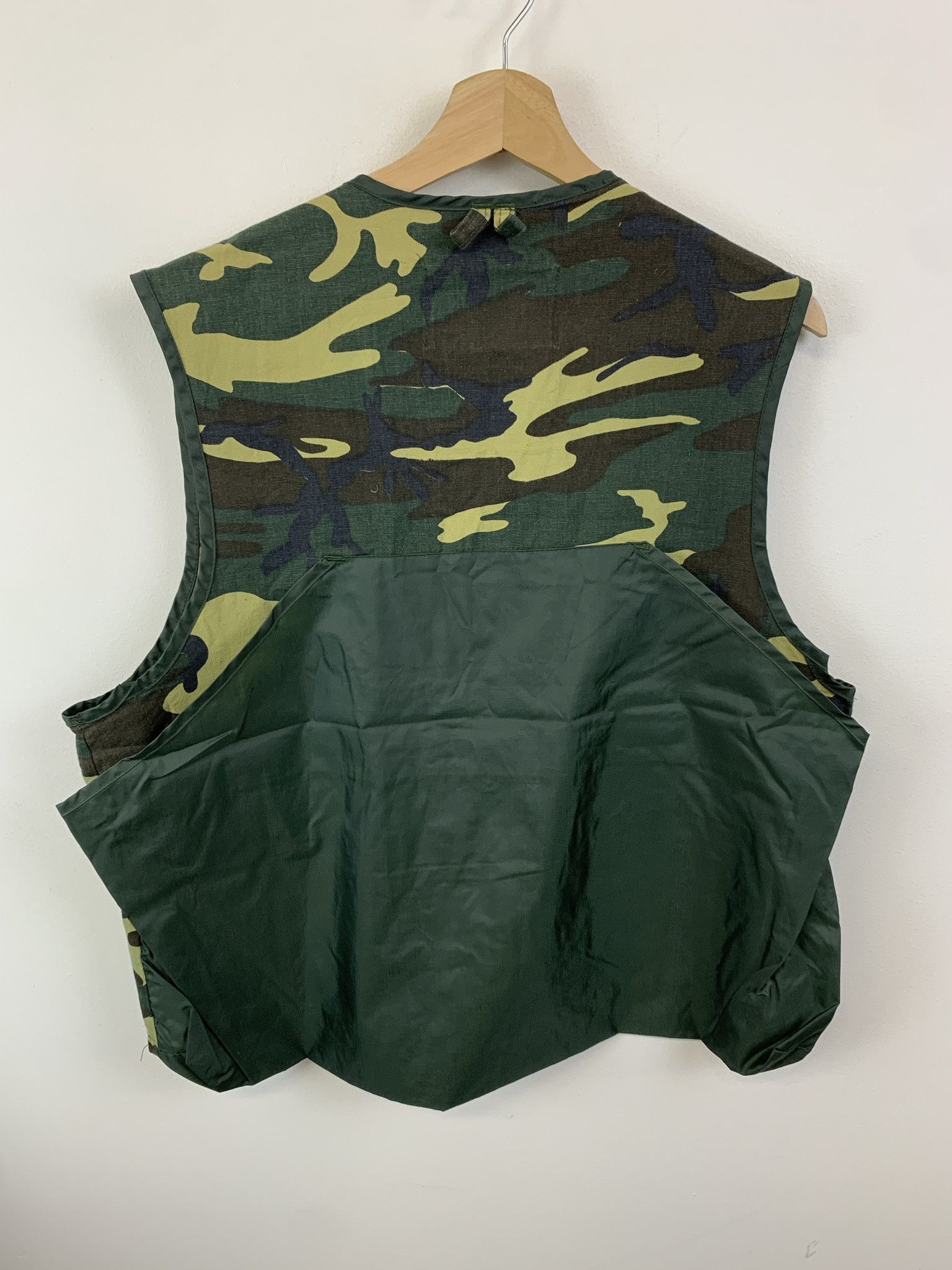Vintage Vintage 90s Duck Bay Woodland Hunting Vest Size L Size US L / EU 52-54 / 3 - 3 Thumbnail