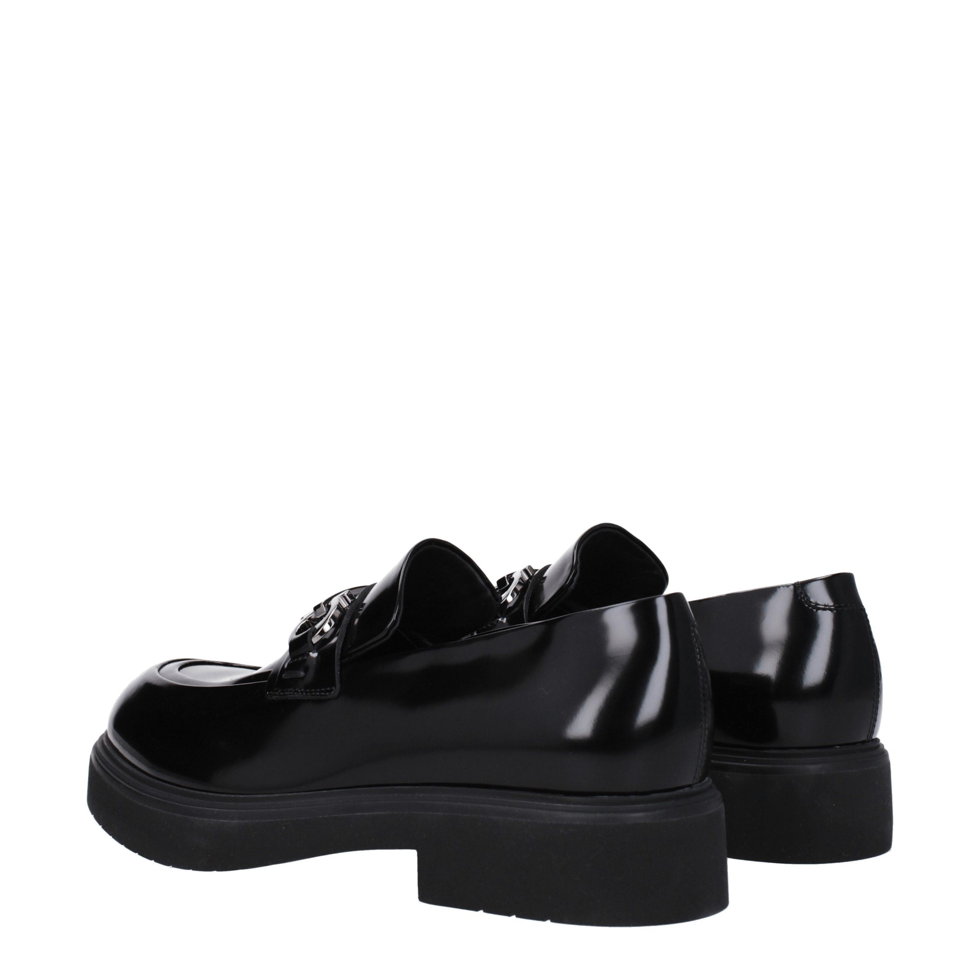 Salvatore Ferragamo Men's Loafers in Leather Size US 5.5 / EU 38 - 4 Thumbnail