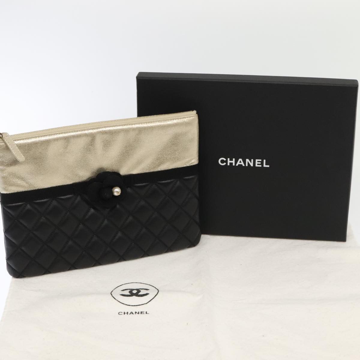 Chanel Coco Mark Black Leather Clutch Bag (Pre-Owned) Size ONE SIZE - 13 Thumbnail