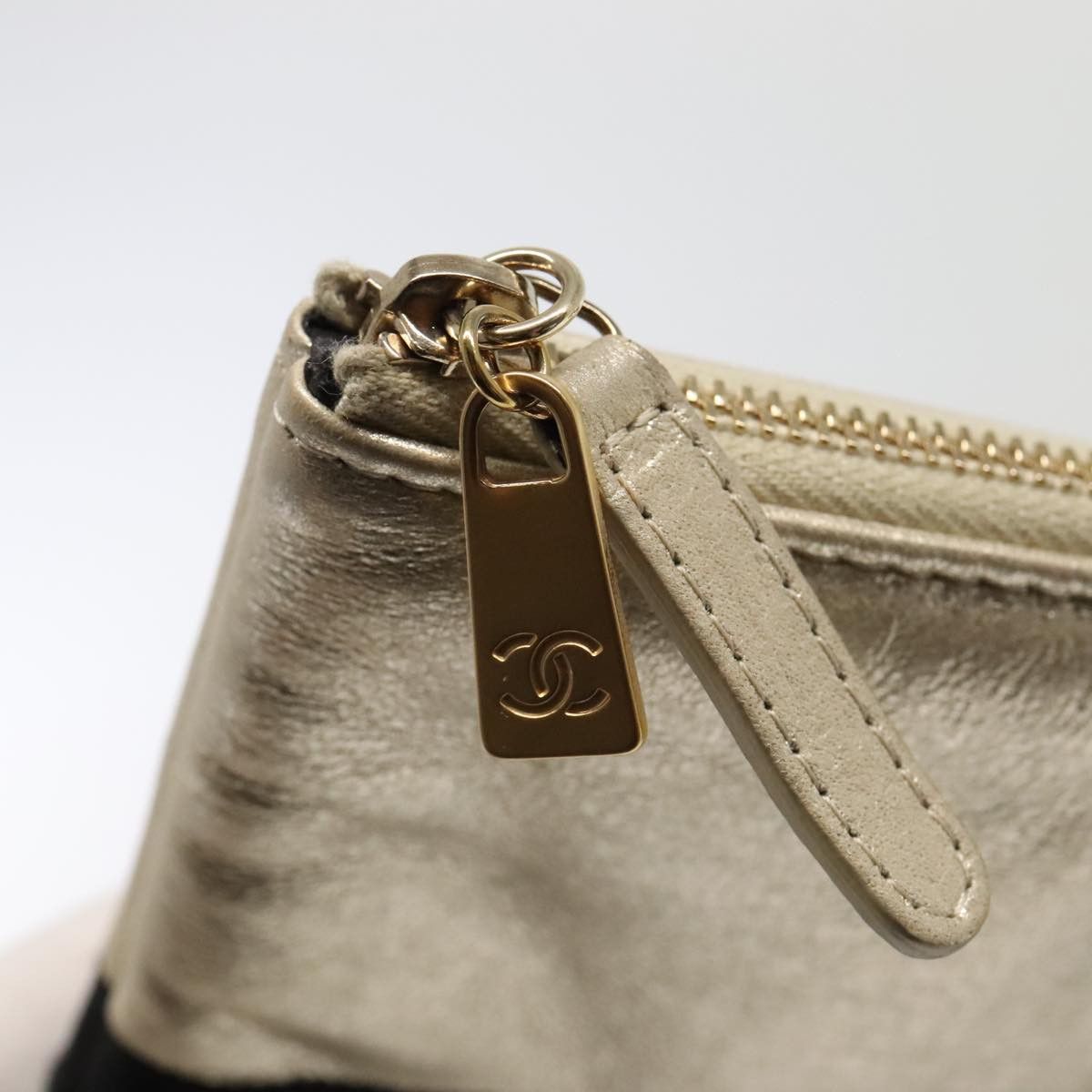 Chanel Coco Mark Black Leather Clutch Bag (Pre-Owned) Size ONE SIZE - 9 Thumbnail