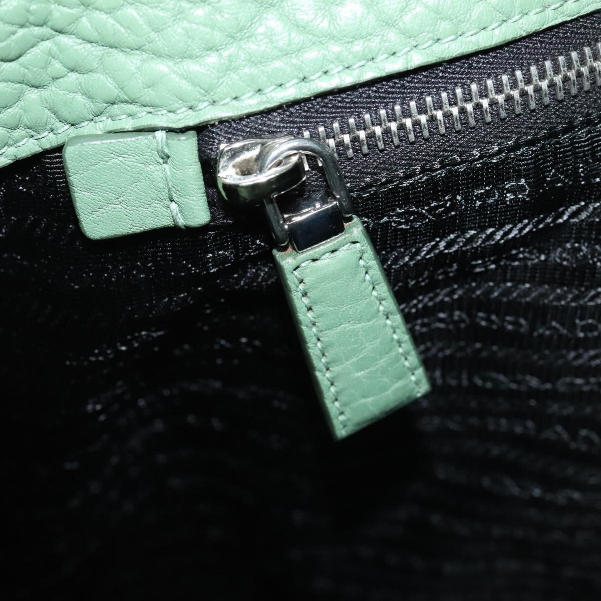 Prada Green Leather Shoulder Bag (Pre-Owned) Size ONE SIZE - 11 Thumbnail