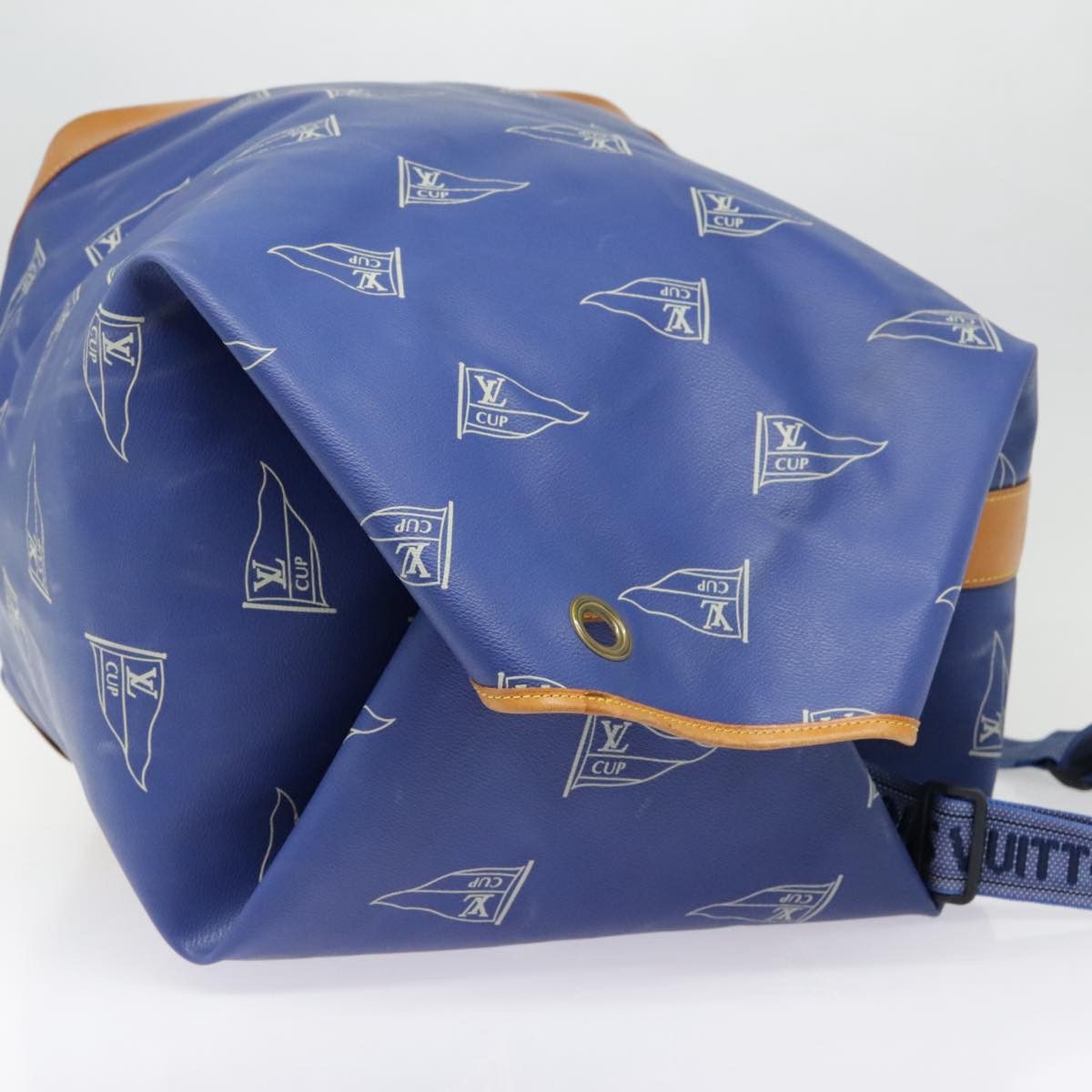 Louis Vuitton Cup Tasman Blue Canvas Shoulder Bag (Pre-Owned) Size ONE SIZE - 15 Thumbnail