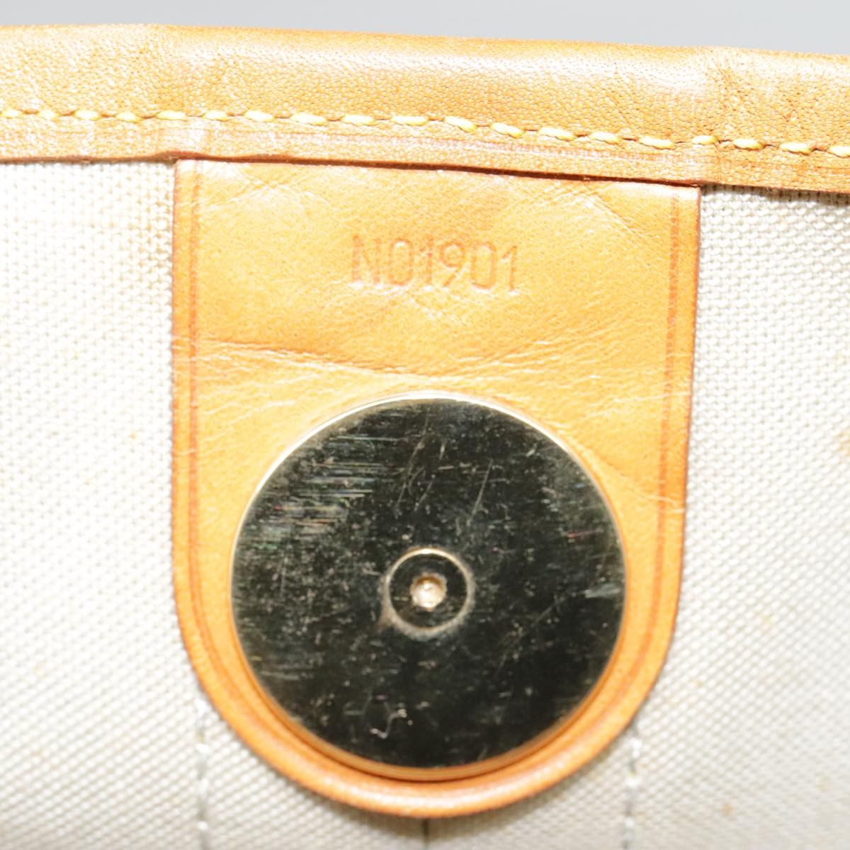 Louis Vuitton Cup Tasman Blue Canvas Shoulder Bag (Pre-Owned) Size ONE SIZE - 11 Thumbnail