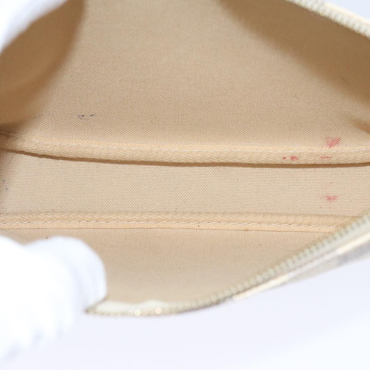 Louis Vuitton Pochette Accessoire Beige Canvas Clutch Bag (Pre-Owned) Size ONE SIZE - 14 Thumbnail